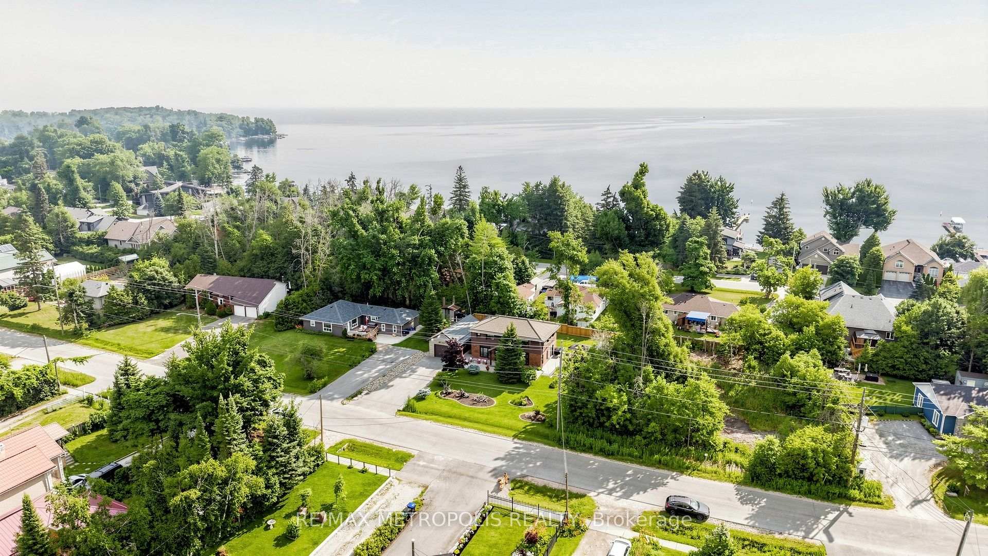 Photo 41 of 2739 Ireton Street E, Innisfil, Rural Innisfil — HOMEH