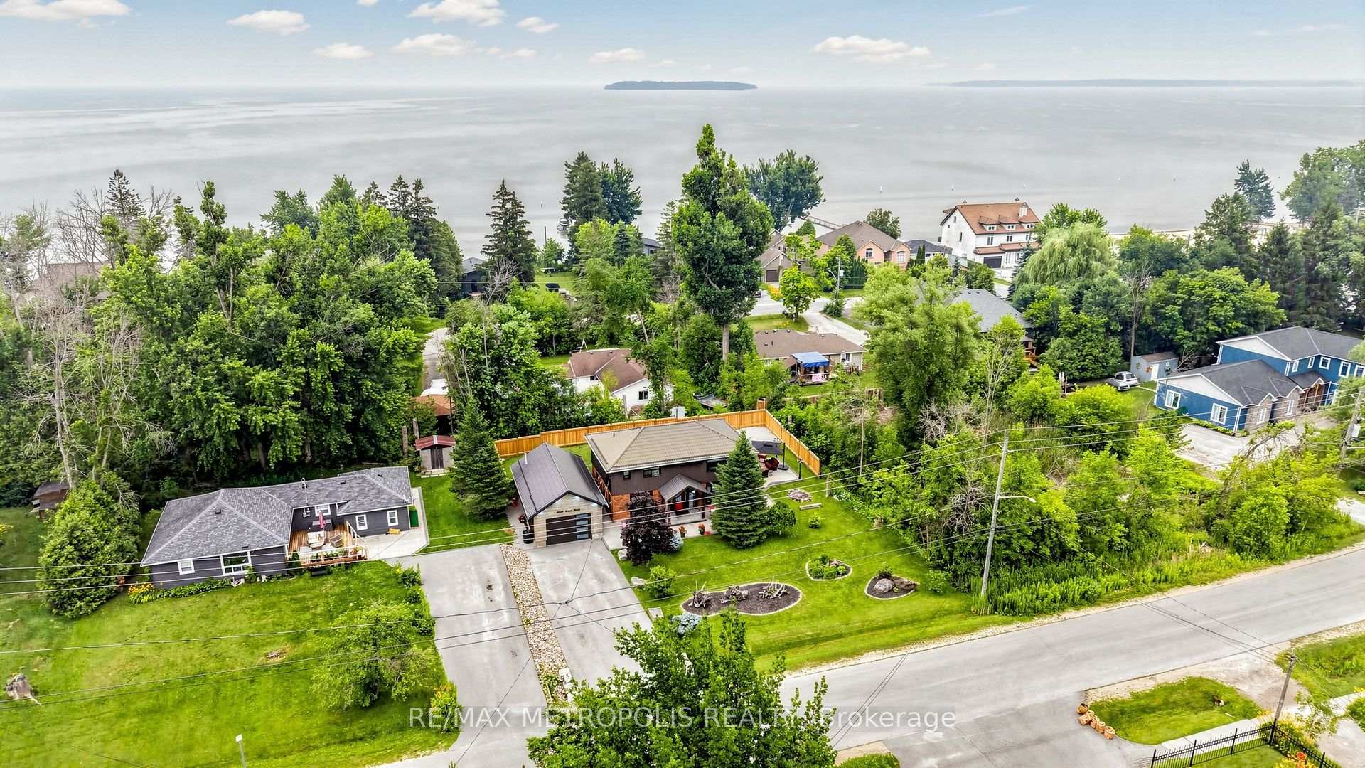 Photo 44 of 2739 Ireton Street E, Innisfil, Rural Innisfil — HOMEH