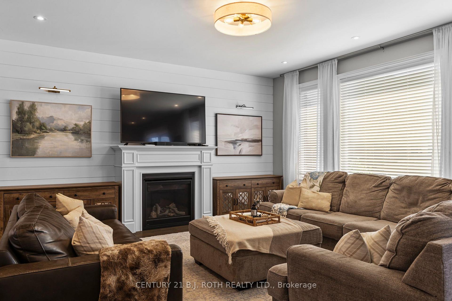 Photo 6 of 3015 Annalysse Drive, Orillia — HOMEH