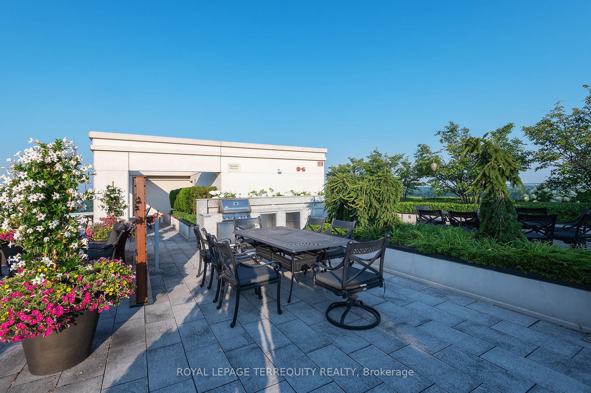 Photo 27 of Unit 911, 1 Old Mill Drive, Toronto, High Park-Swansea — HOMEH