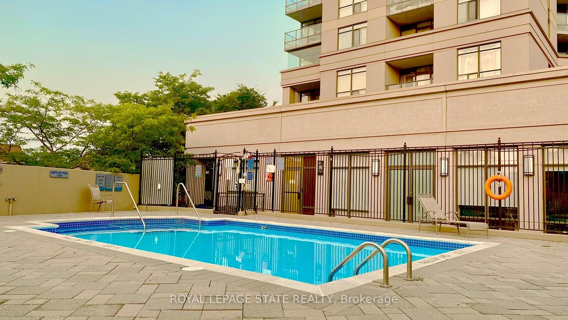 Photo 4 of Unit 301, 220 Forum Drive, Mississauga, Hurontario — HOMEH