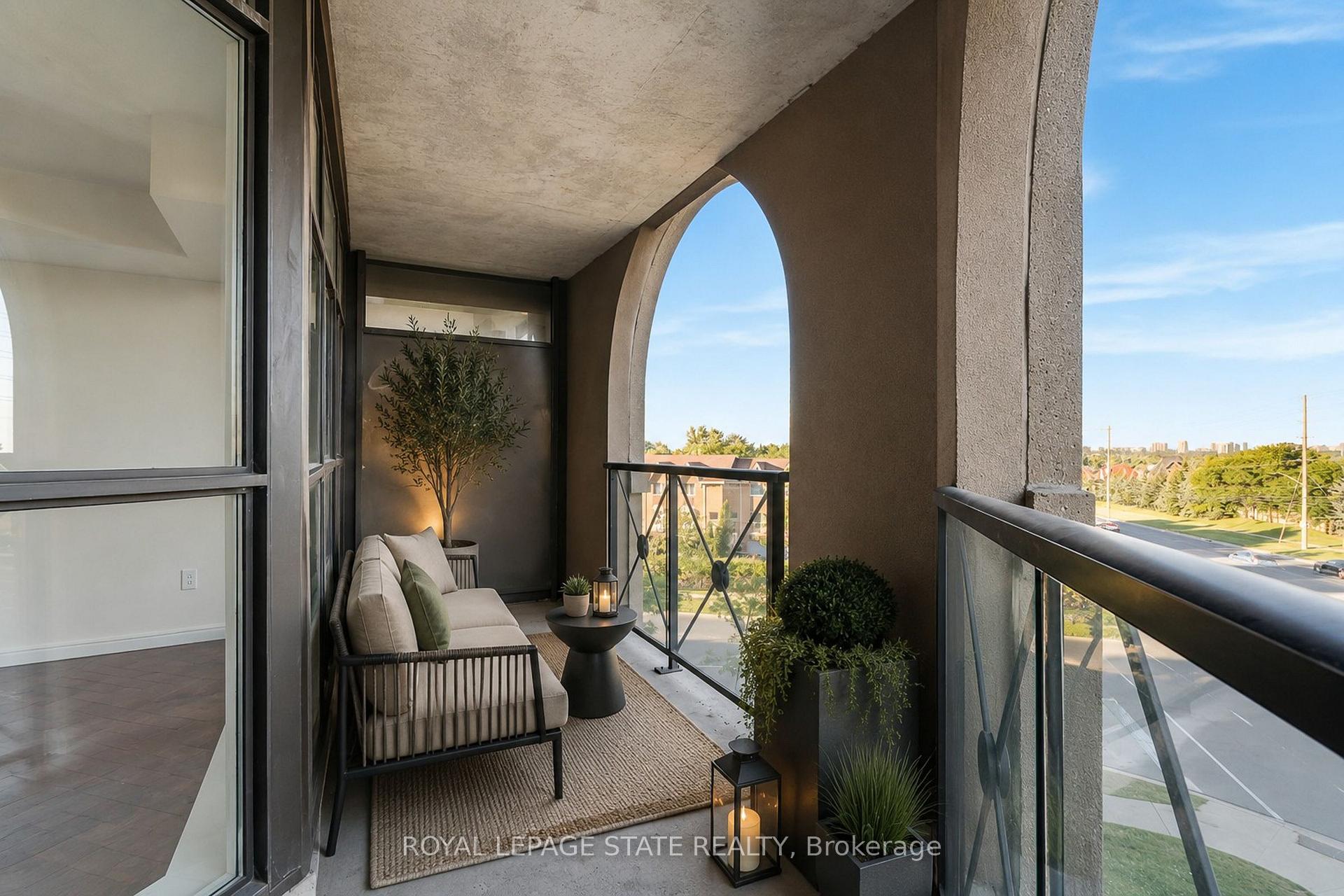 Photo 14 of Unit 301, 220 Forum Drive, Mississauga, Hurontario — HOMEH