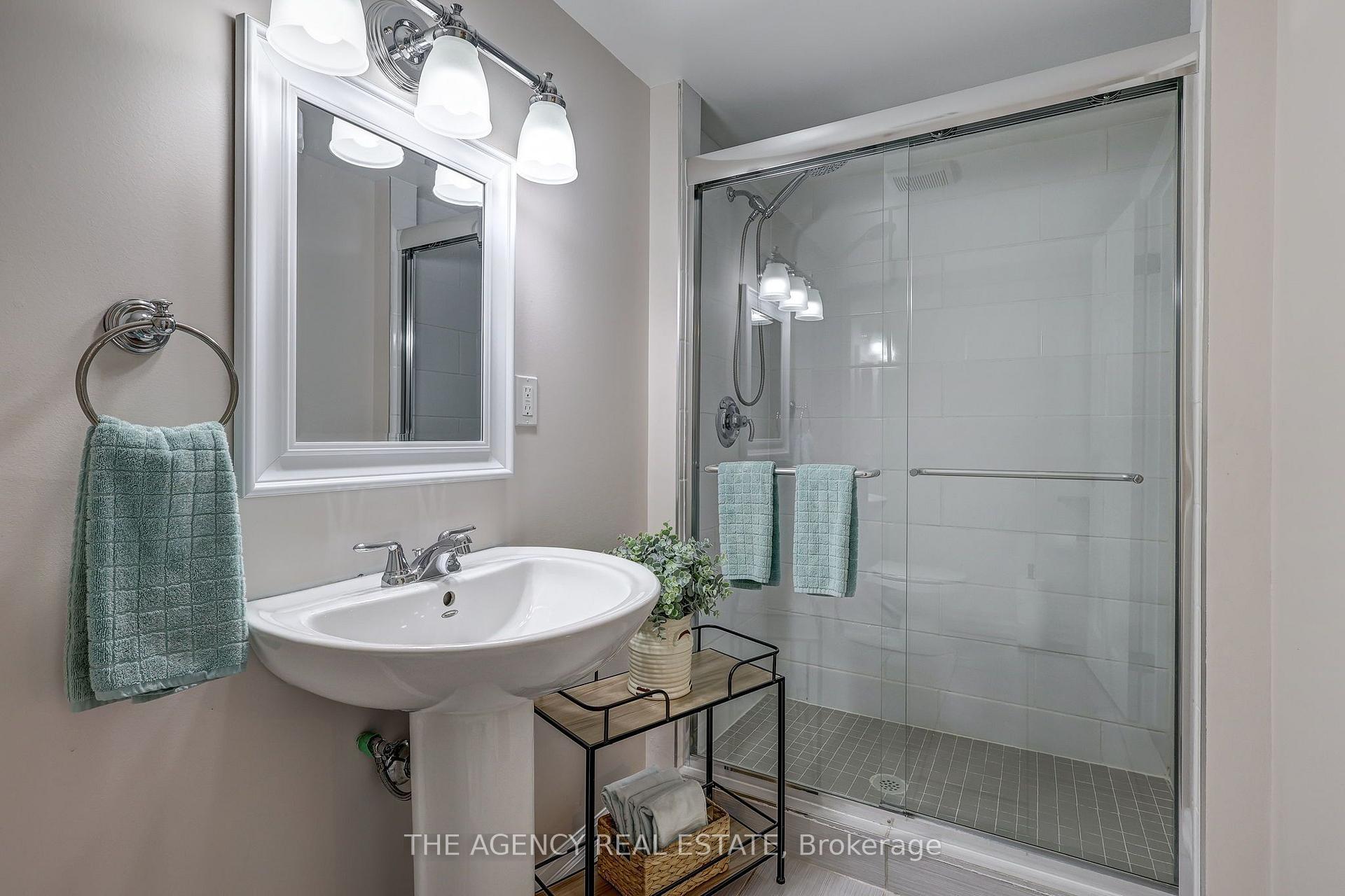Photo 20 of 84 Adswood Road, London, South Y — HOMEH