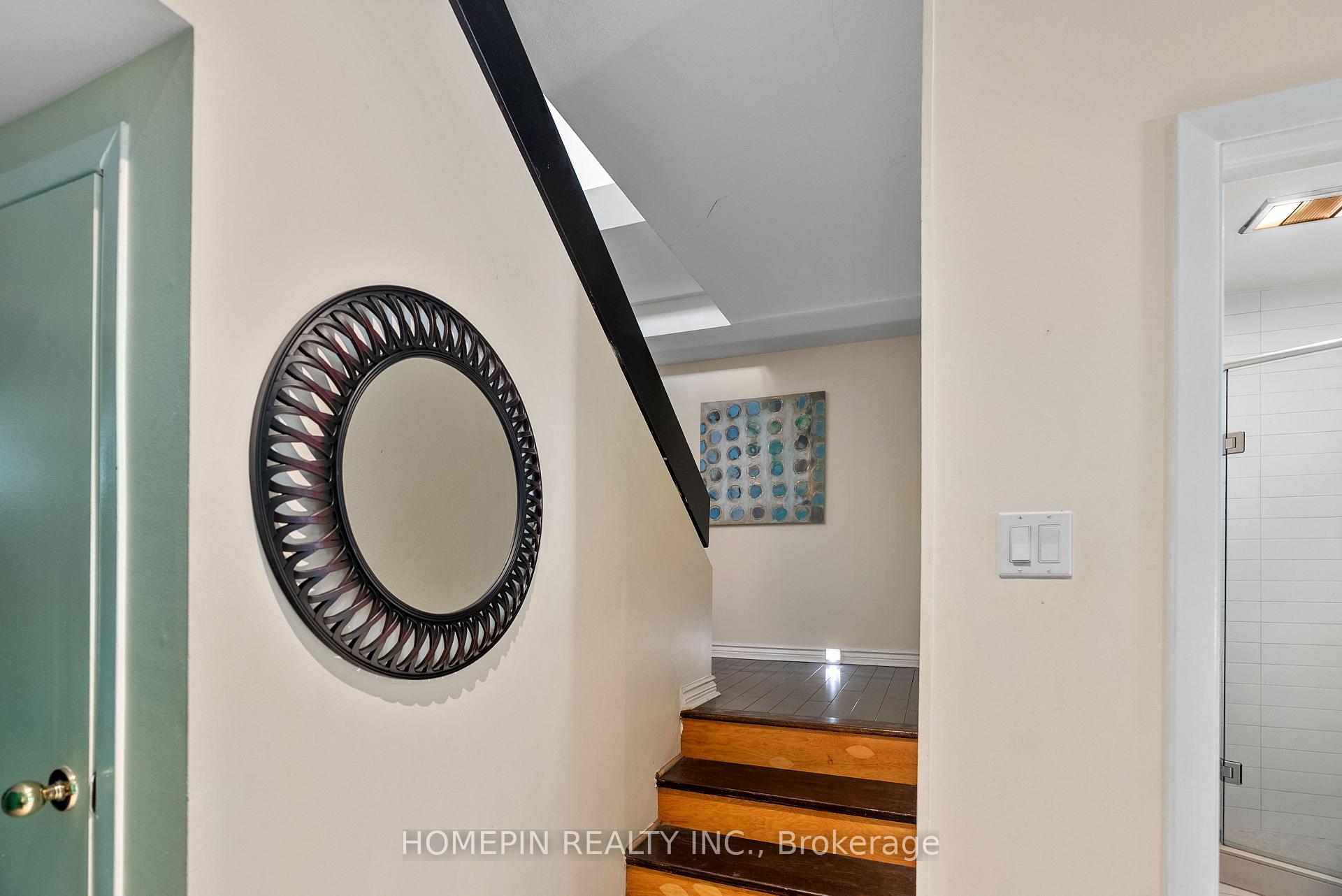 Photo 24 of 25 Grovetree Road, Etobicoke, Thistletown-Beaumonde Heights — HOMEH