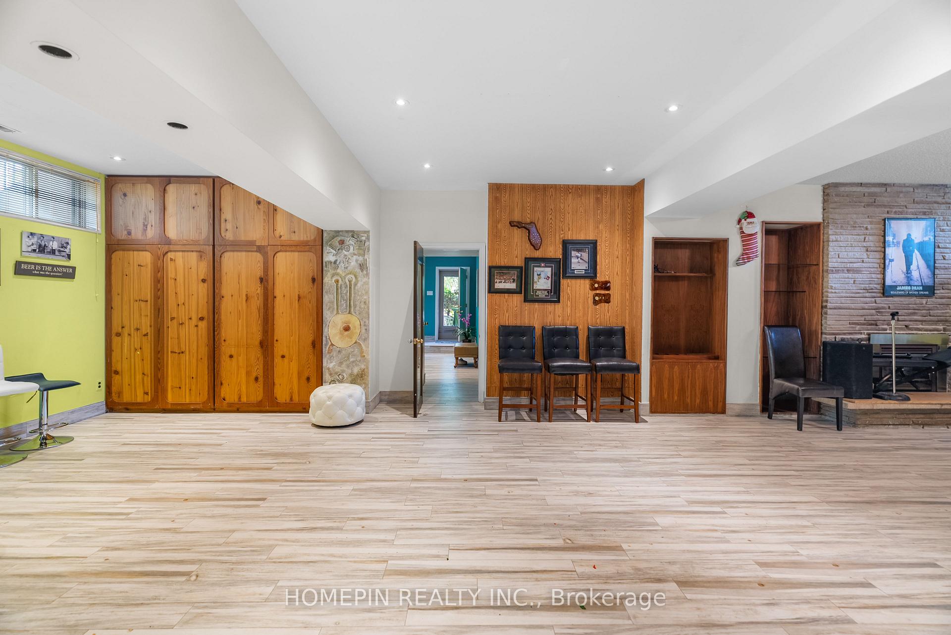 Photo 29 of 25 Grovetree Road, Etobicoke, Thistletown-Beaumonde Heights — HOMEH