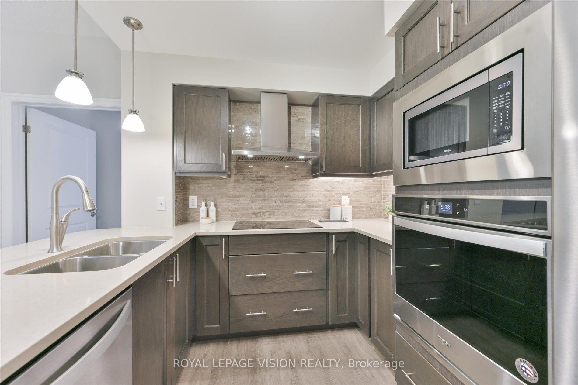 Photo 13 of Unit 403, 440 William Graham Drive, Aurora, Rural Aurora — HOMEH