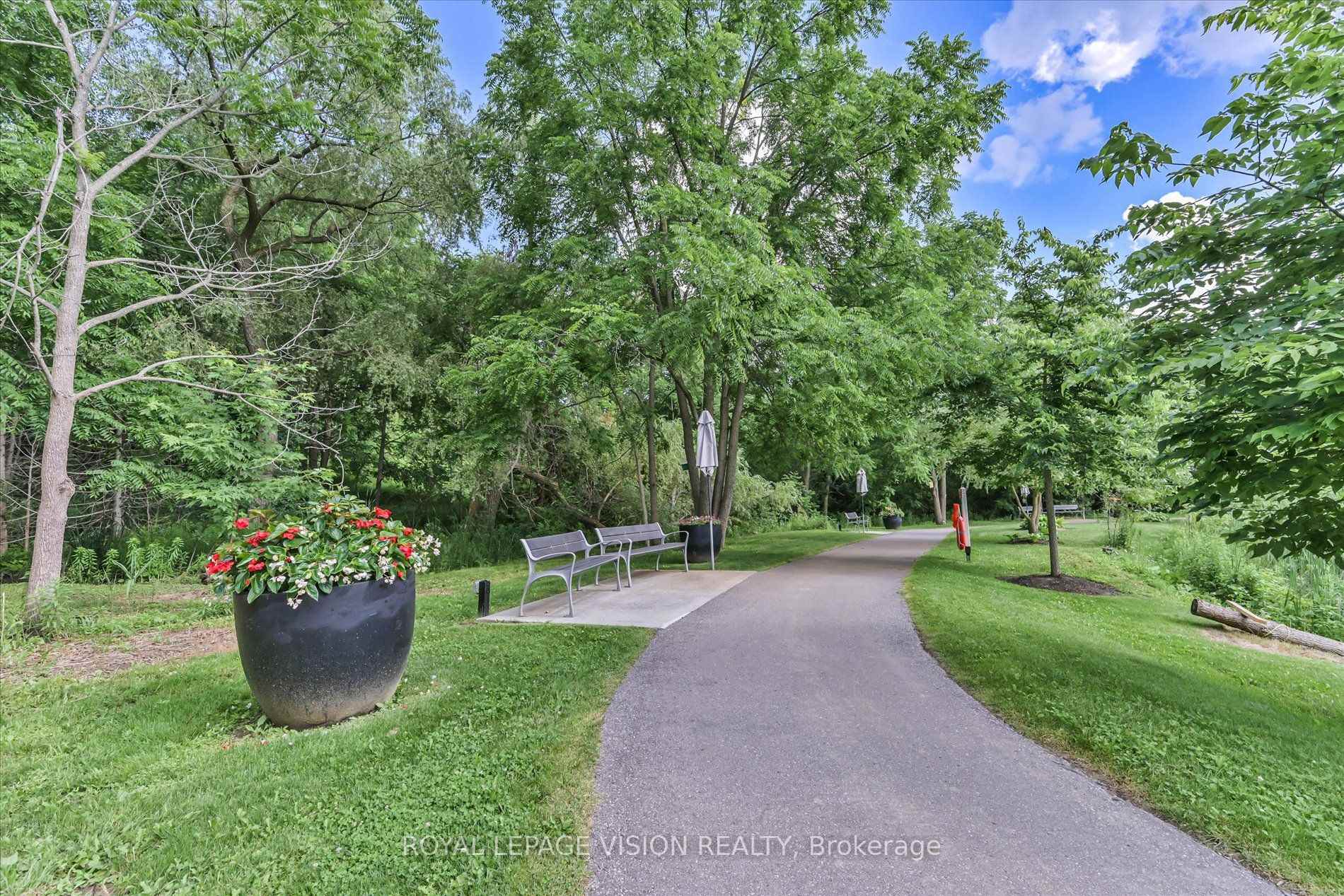 Photo 32 of Unit 403, 440 William Graham Drive, Aurora, Rural Aurora — HOMEH