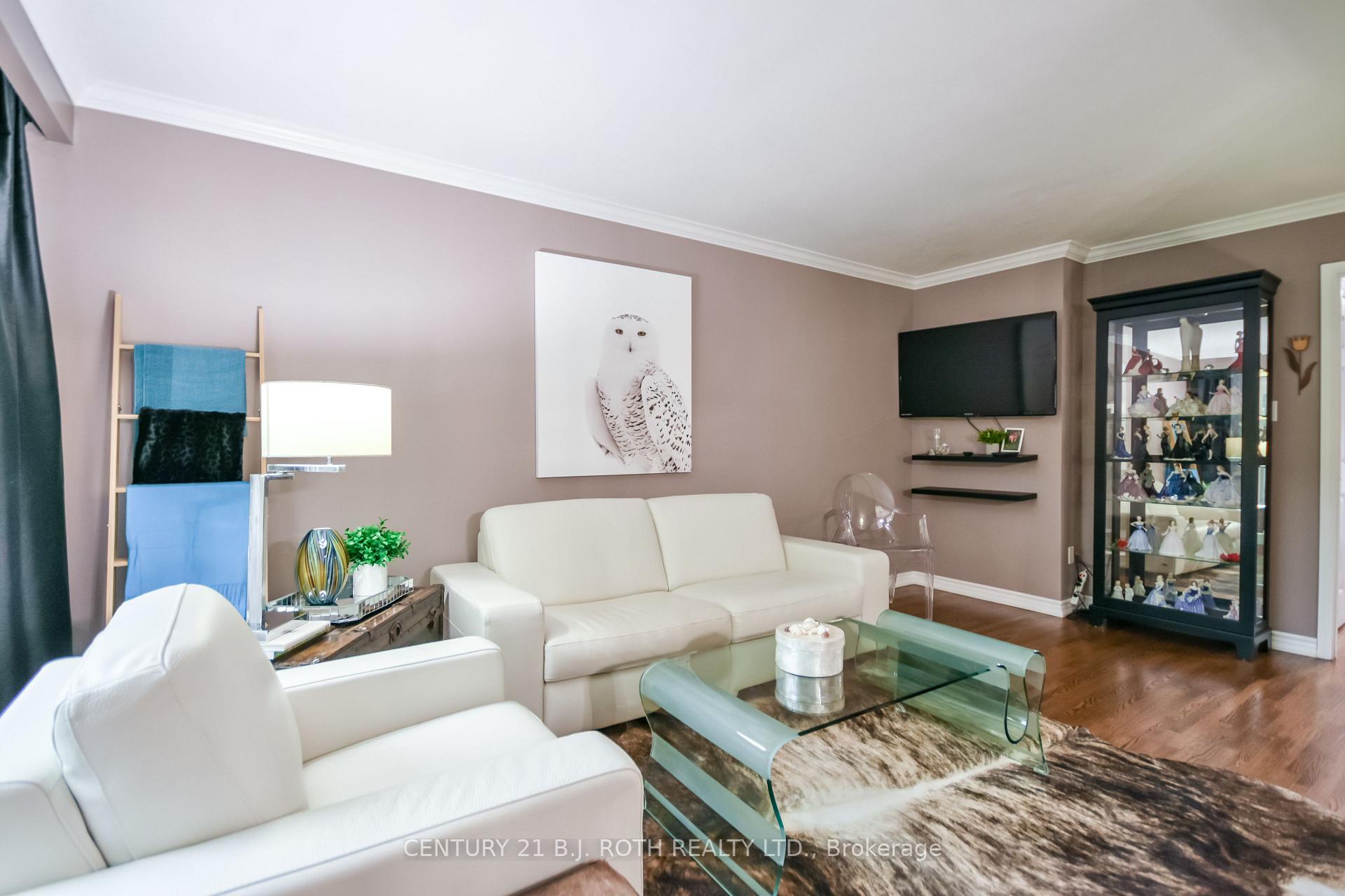 Photo 9 of 139 Kozlov Street, Barrie, Sunnidale — HOMEH