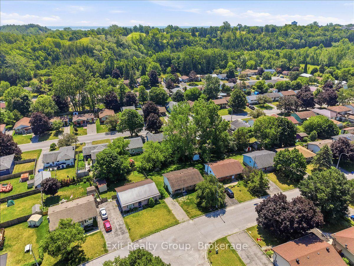 Photo 12 of 23 Van Alstine Drive, Quinte West, Trenton Ward — HOMEH