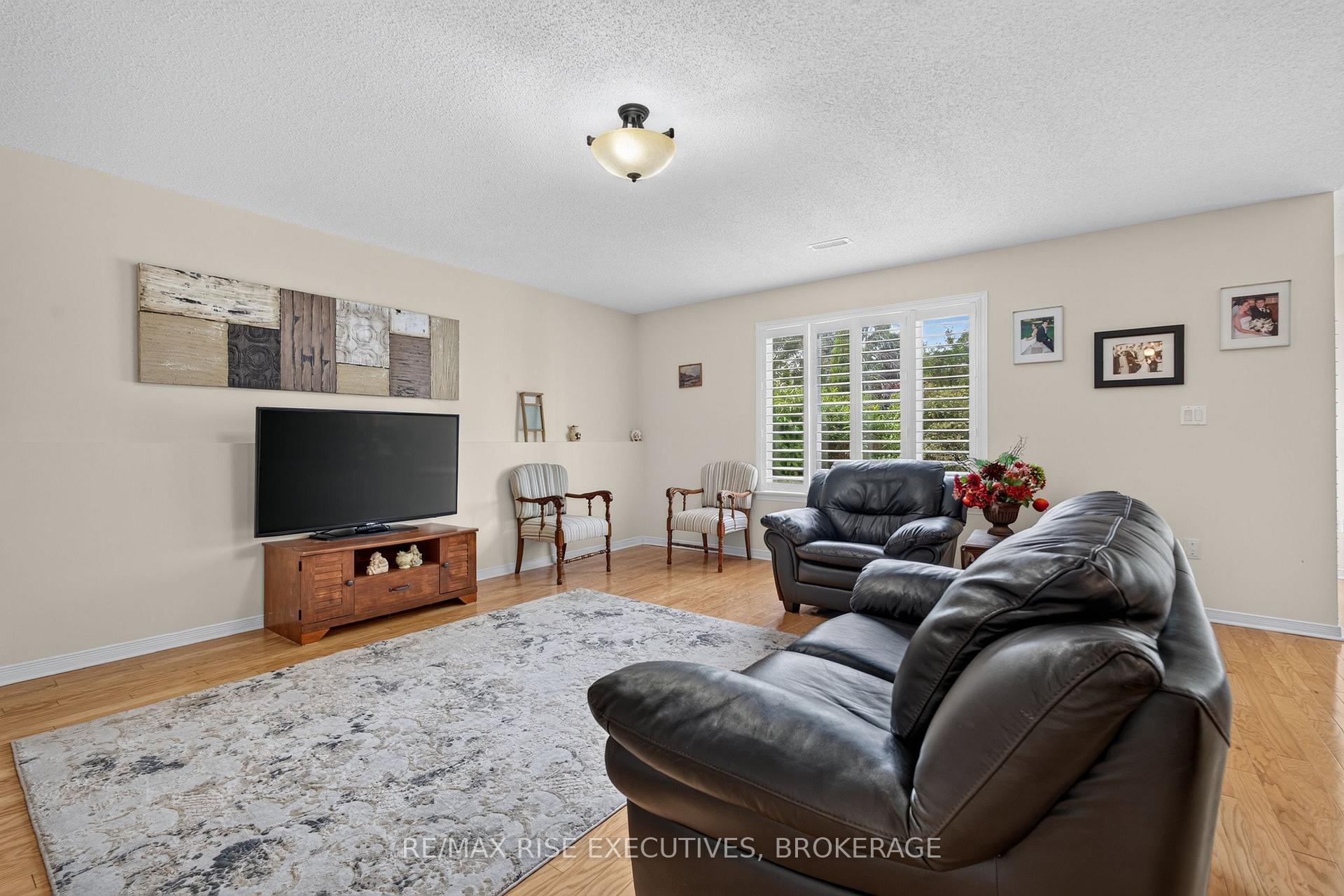 Photo 6 of 956 Ringstead Street, Kingston, City SouthWest — HOMEH