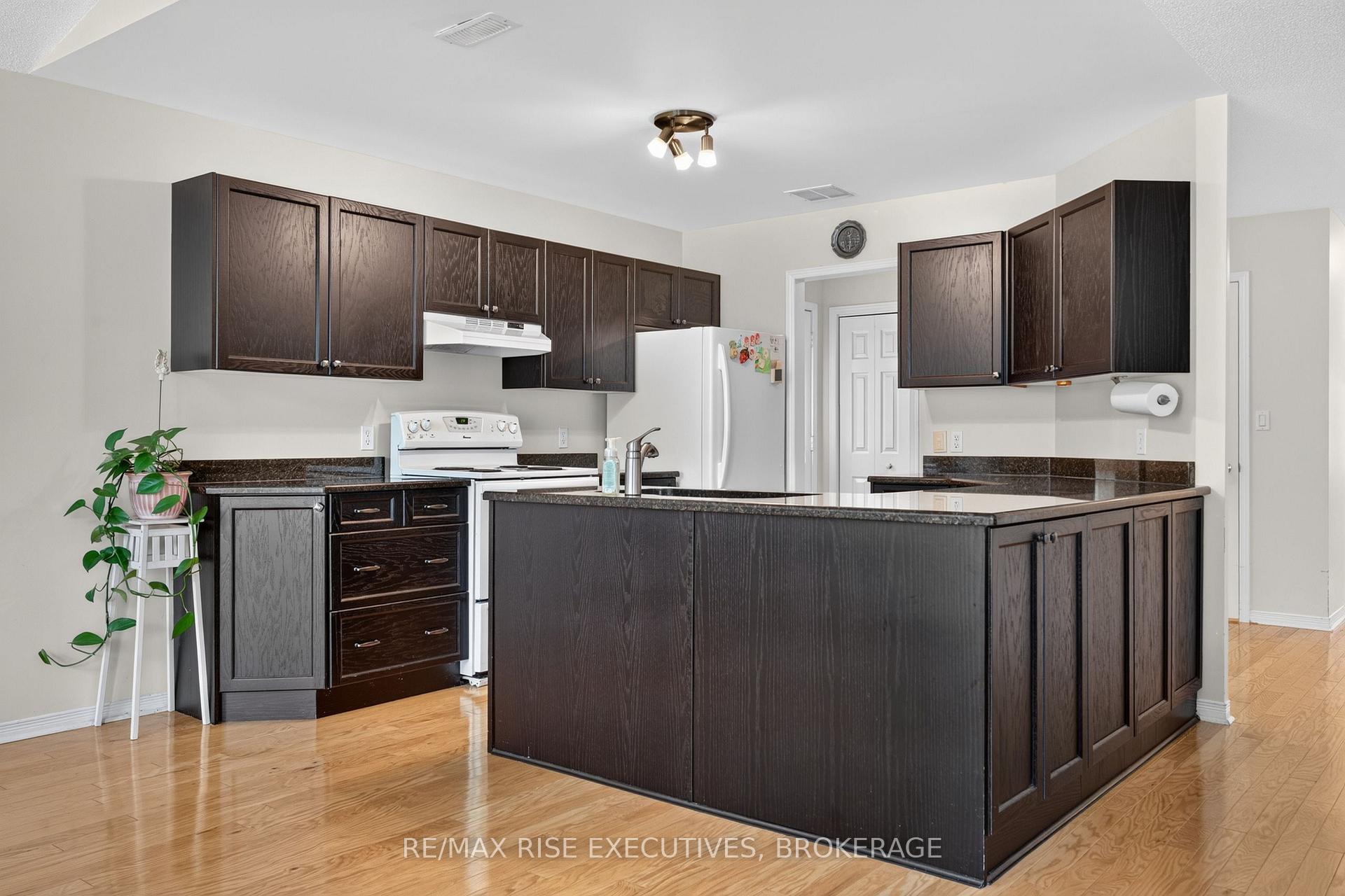 Photo 16 of 956 Ringstead Street, Kingston, City SouthWest — HOMEH