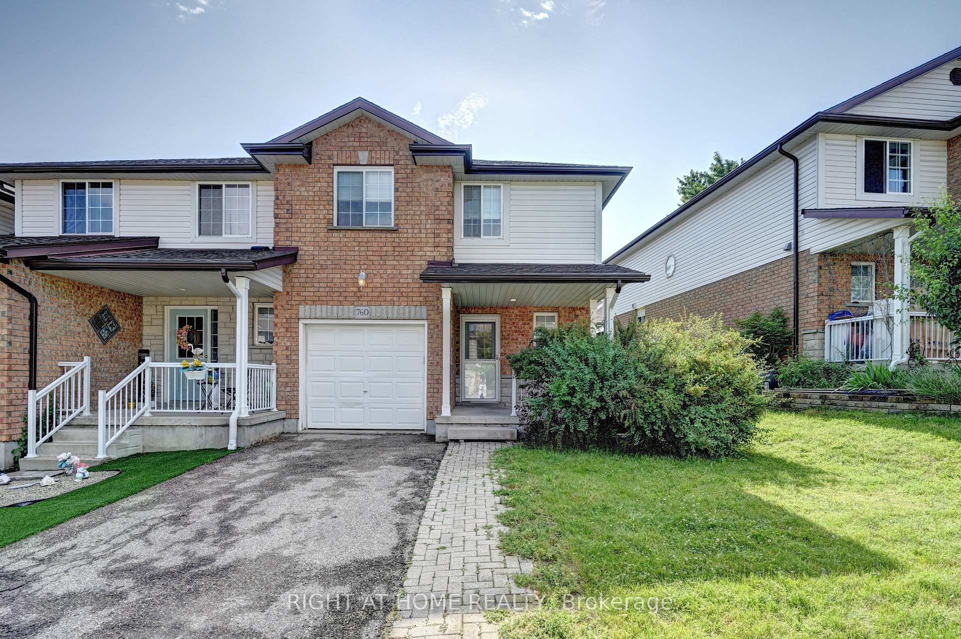 Photo 2 of 760 Paris Boulevard, Waterloo, Beechwood West — HOMEH