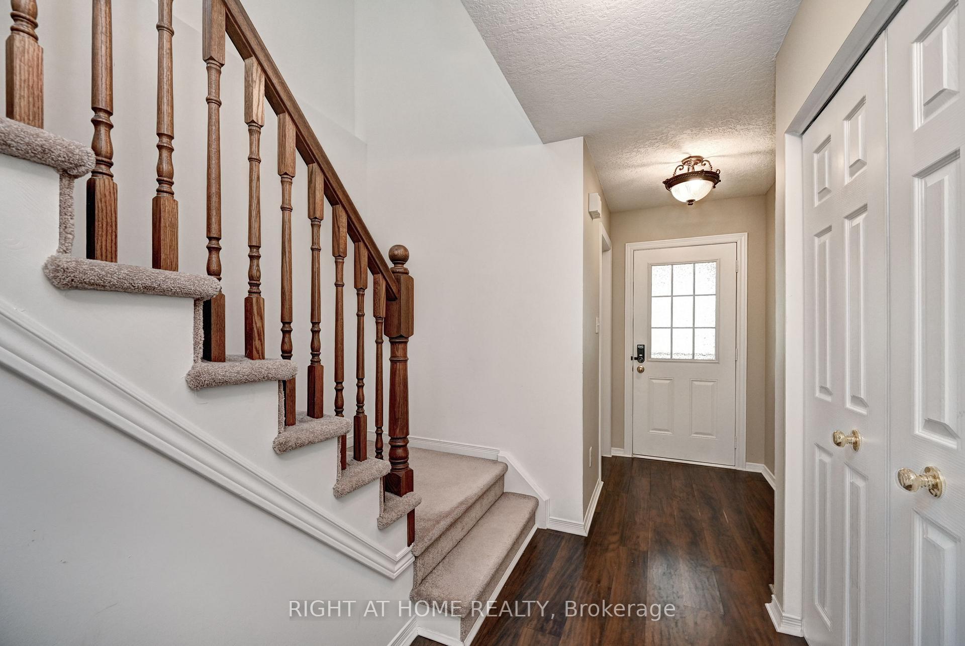 Photo 4 of 760 Paris Boulevard, Waterloo, Beechwood West — HOMEH