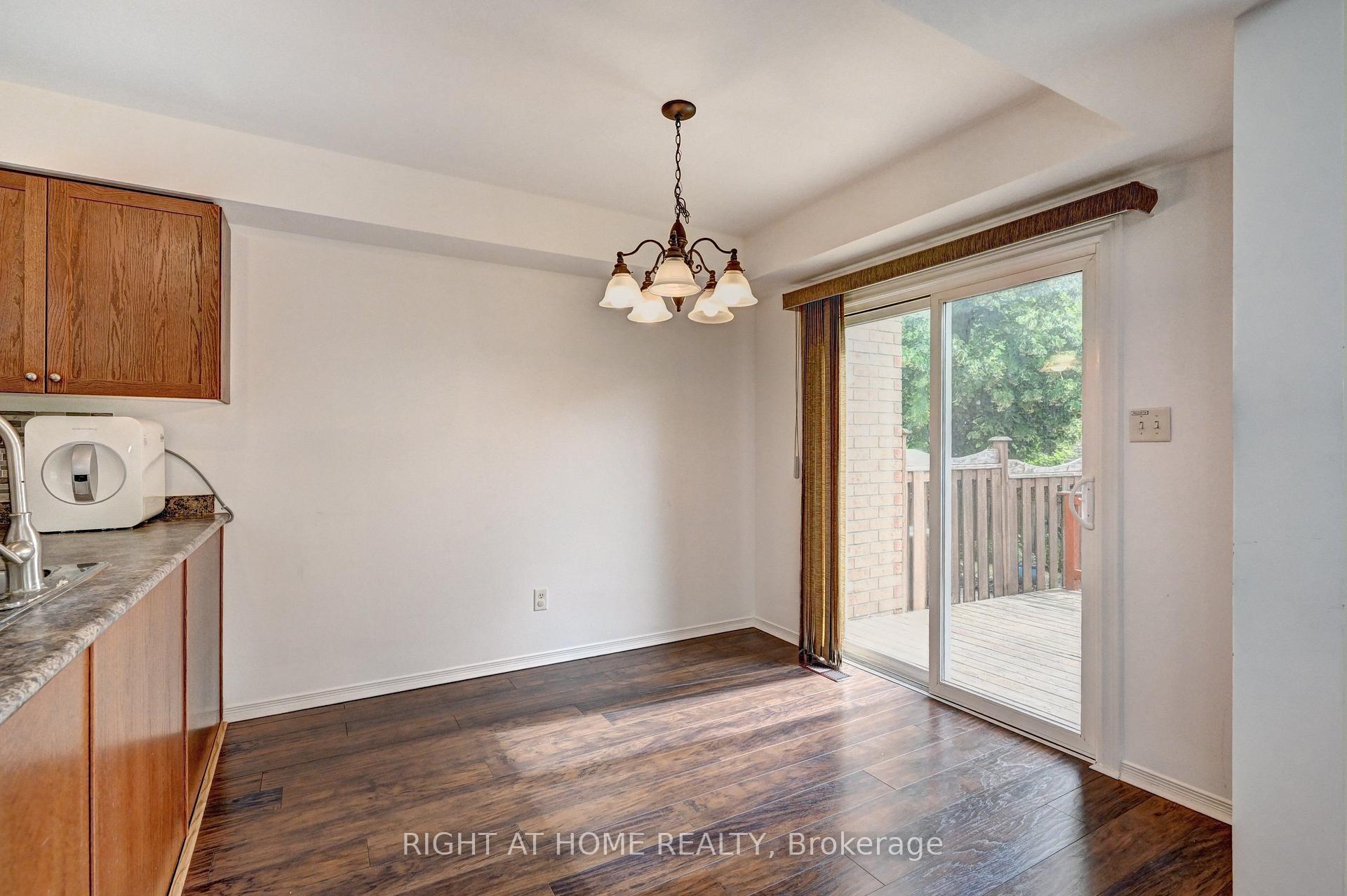 Photo 7 of 760 Paris Boulevard, Waterloo, Beechwood West — HOMEH