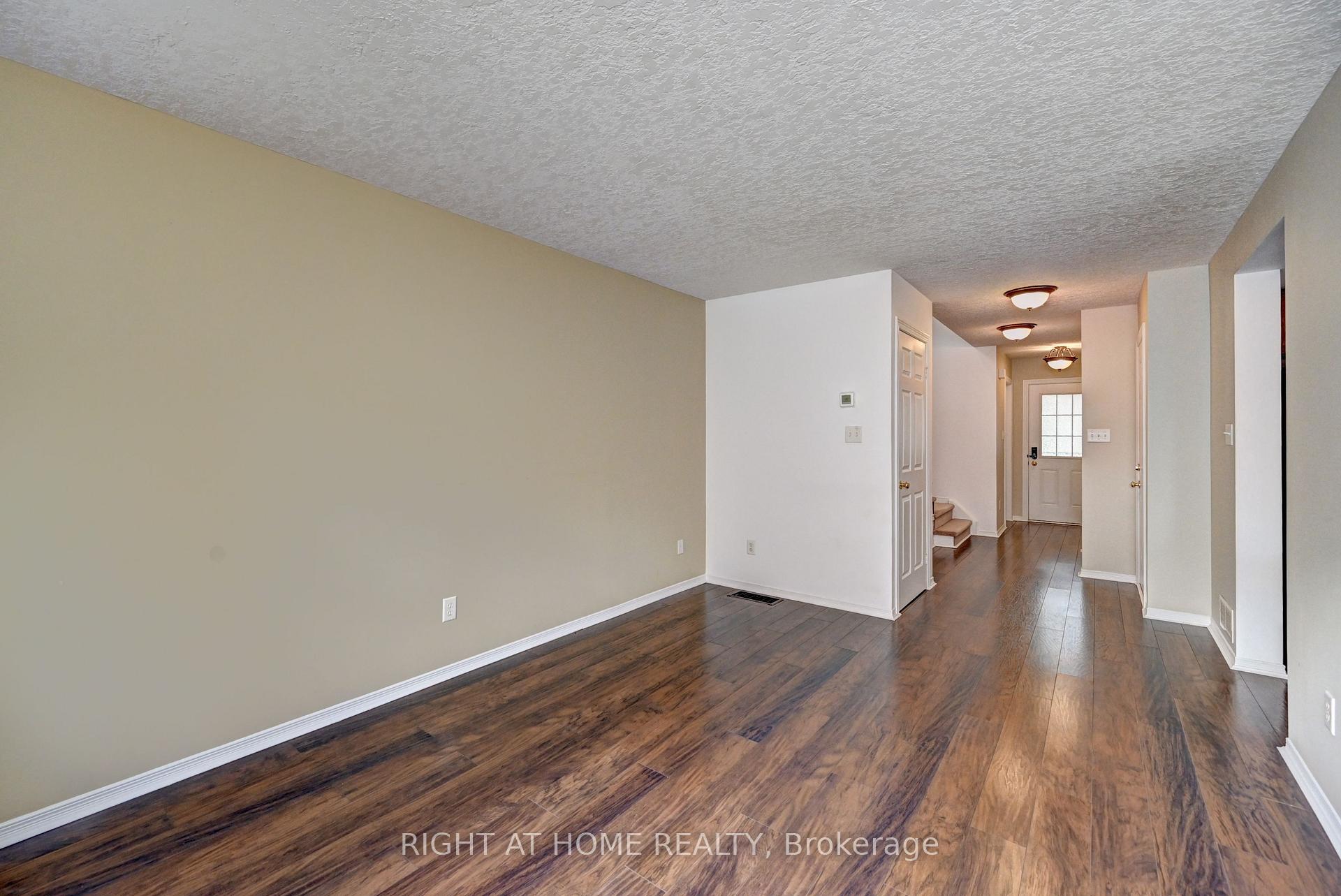 Photo 15 of 760 Paris Boulevard, Waterloo, Beechwood West — HOMEH