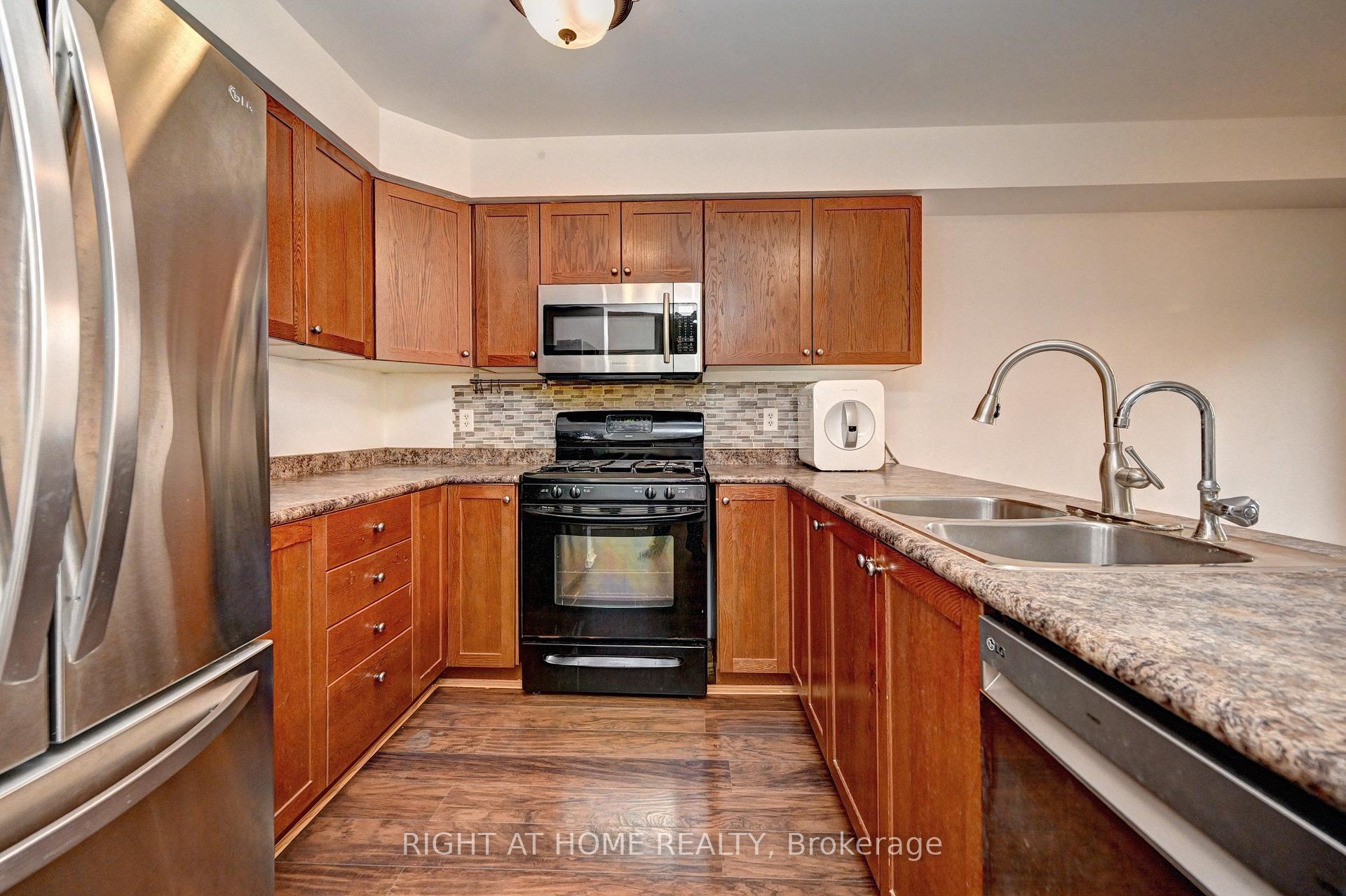 Photo 17 of 760 Paris Boulevard, Waterloo, Beechwood West — HOMEH