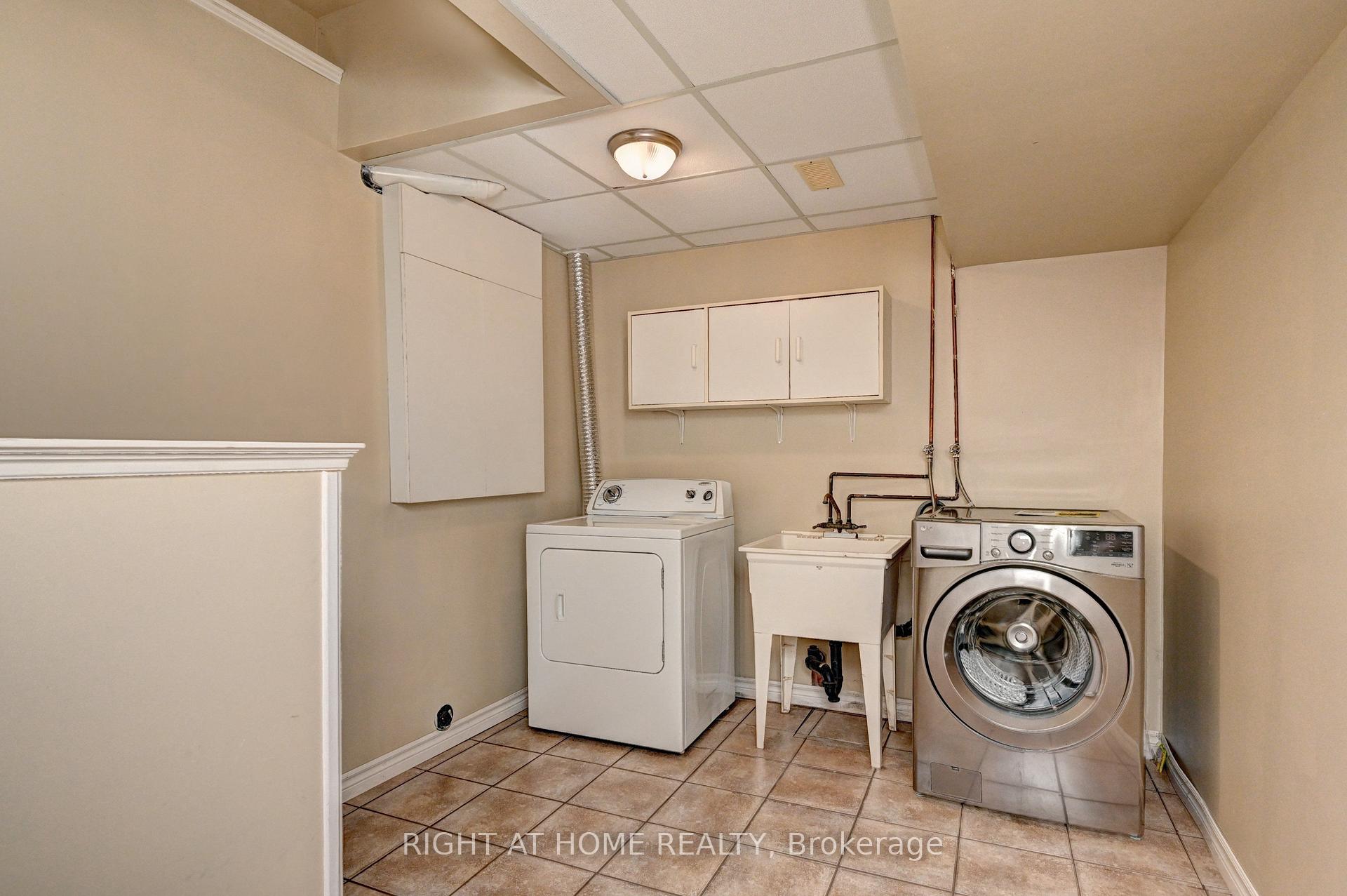 Photo 18 of 760 Paris Boulevard, Waterloo, Beechwood West — HOMEH