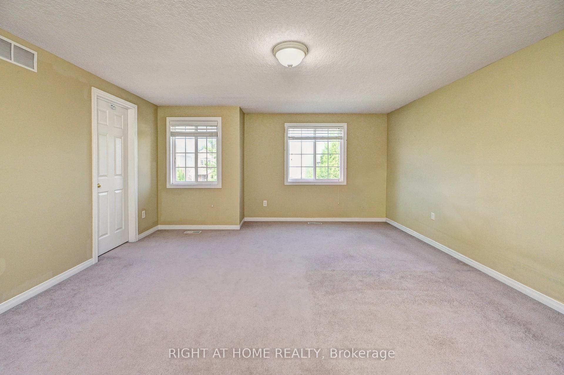 Photo 21 of 760 Paris Boulevard, Waterloo, Beechwood West — HOMEH