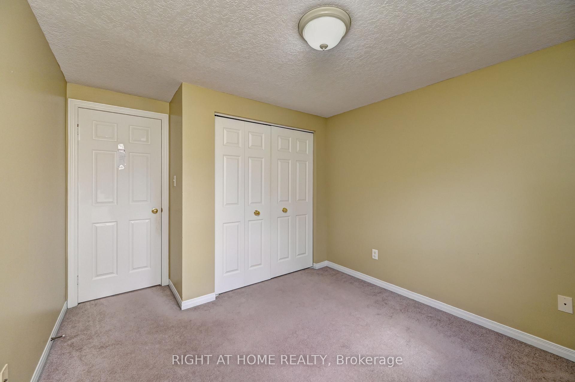 Photo 29 of 760 Paris Boulevard, Waterloo, Beechwood West — HOMEH
