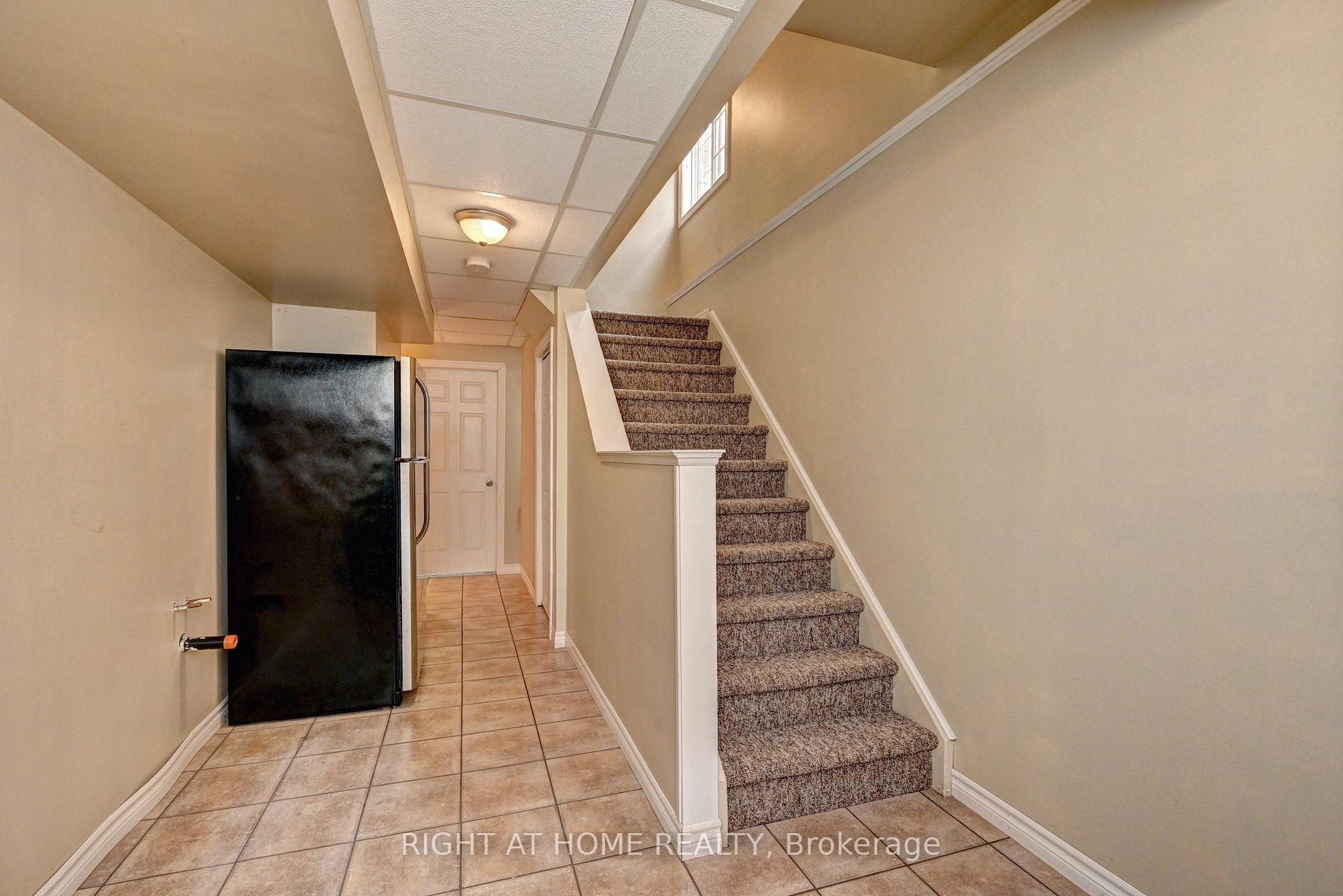 Photo 39 of 760 Paris Boulevard, Waterloo, Beechwood West — HOMEH