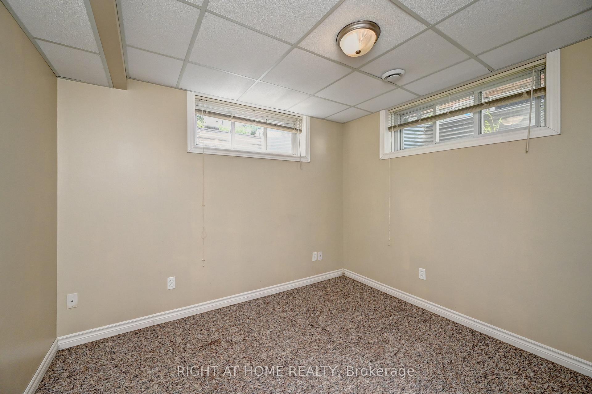 Photo 43 of 760 Paris Boulevard, Waterloo, Beechwood West — HOMEH