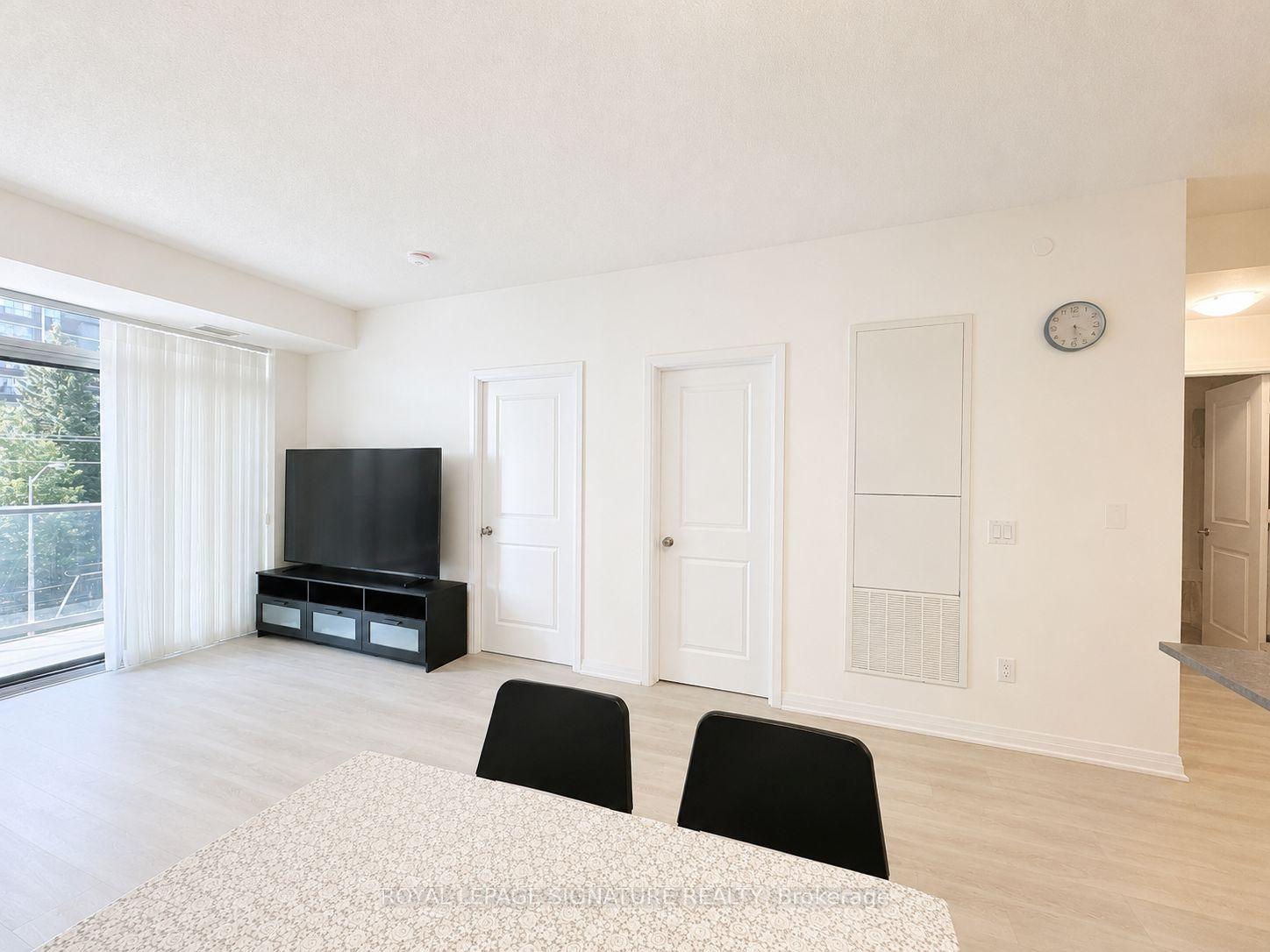 Photo 3 of Unit 325, 3270 Sheppard Avenue E, Scarborough, Tam O'Shanter-Sullivan — HOMEH