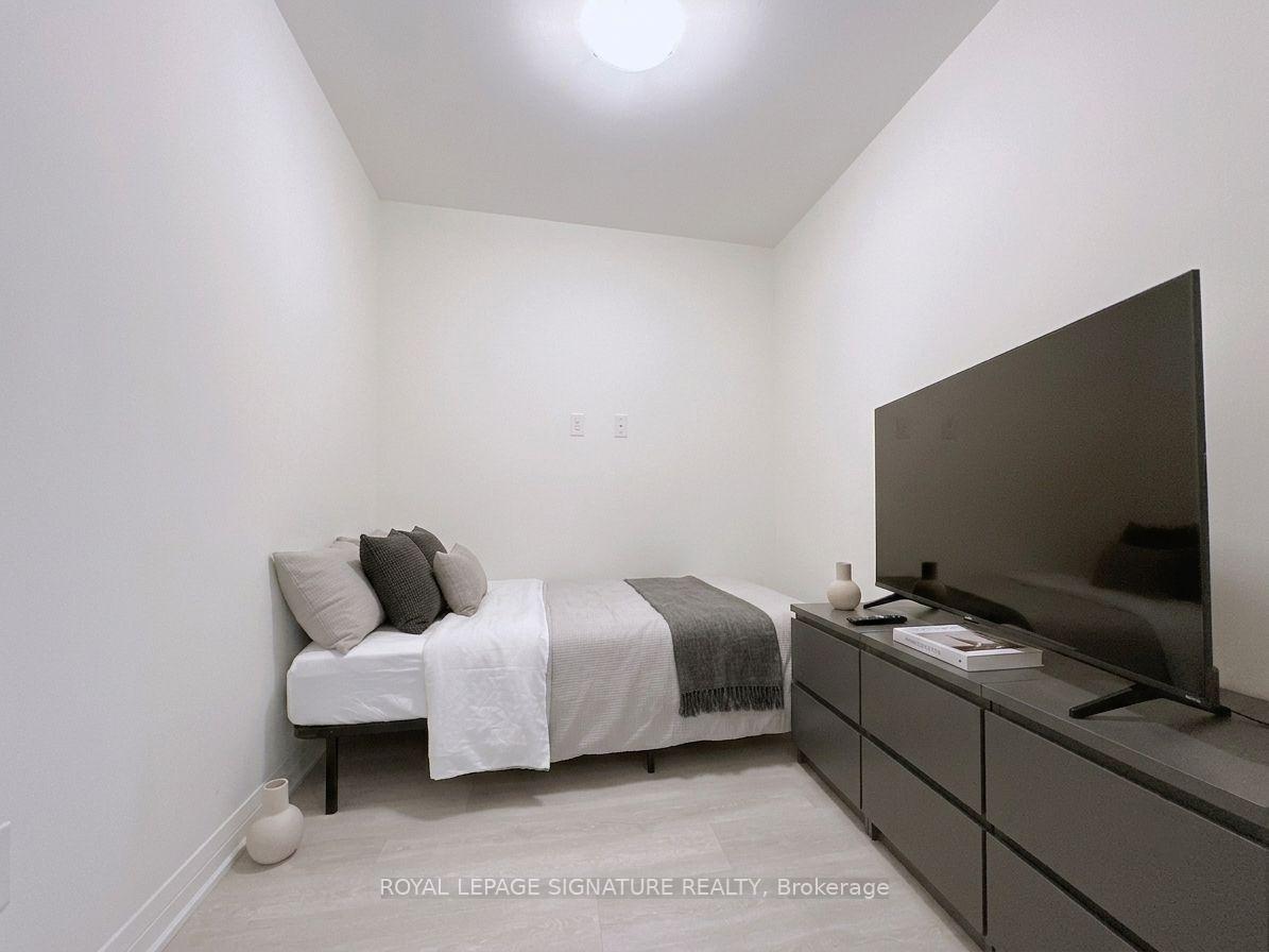 Photo 4 of Unit 325, 3270 Sheppard Avenue E, Scarborough, Tam O'Shanter-Sullivan — HOMEH