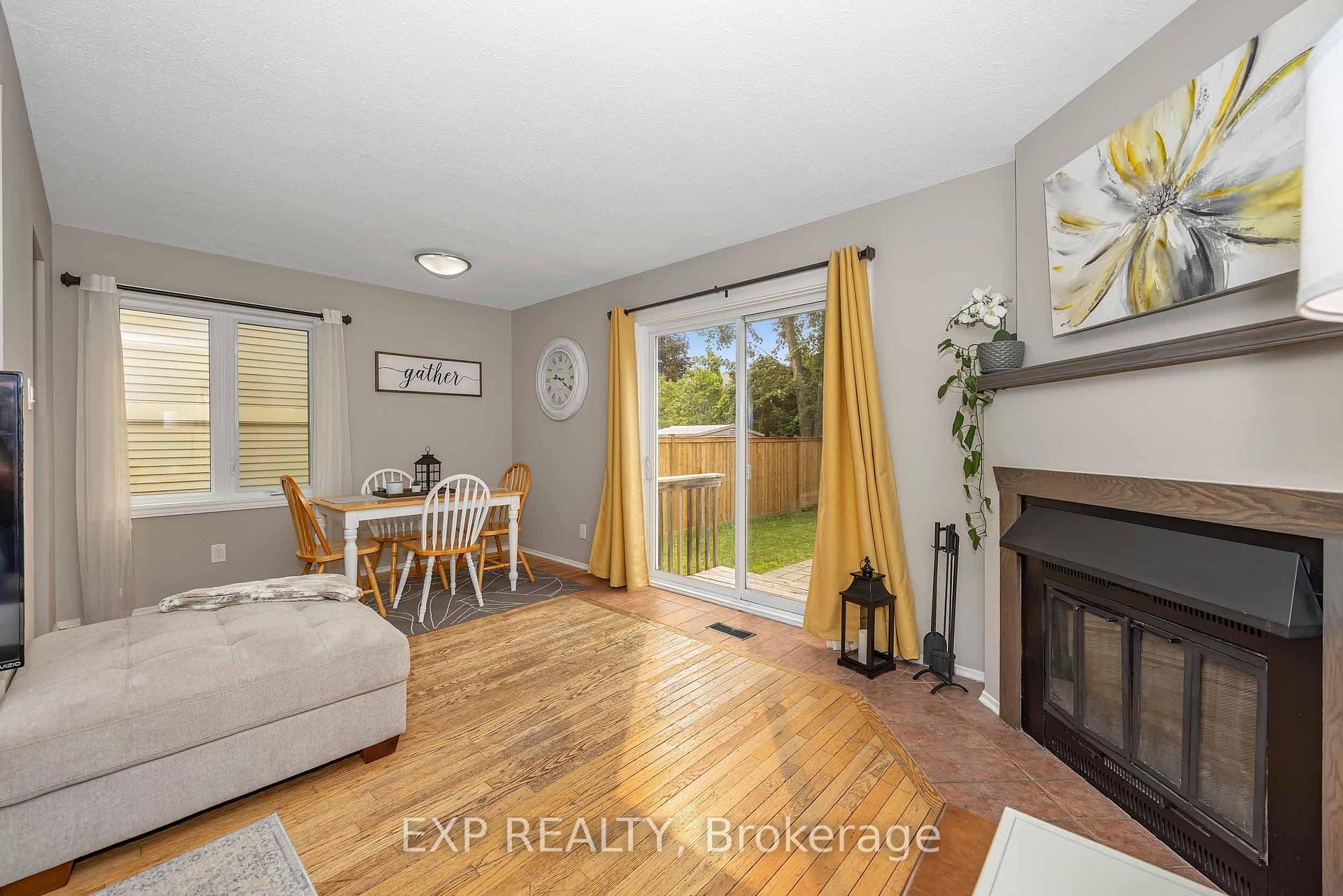 Photo 10 of 13 Shearer Crescent, Ottawa, Kanata - Katimavik — HOMEH