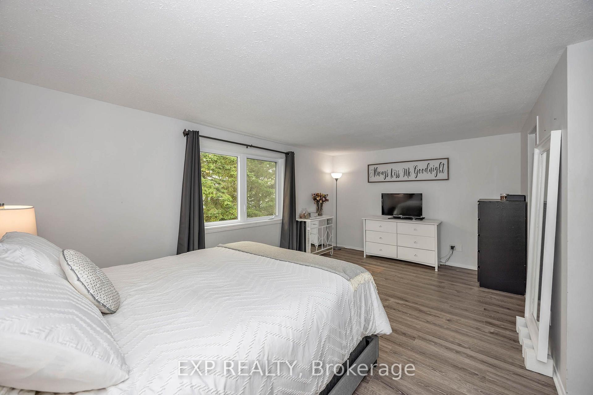 Photo 16 of 13 Shearer Crescent, Ottawa, Kanata - Katimavik — HOMEH