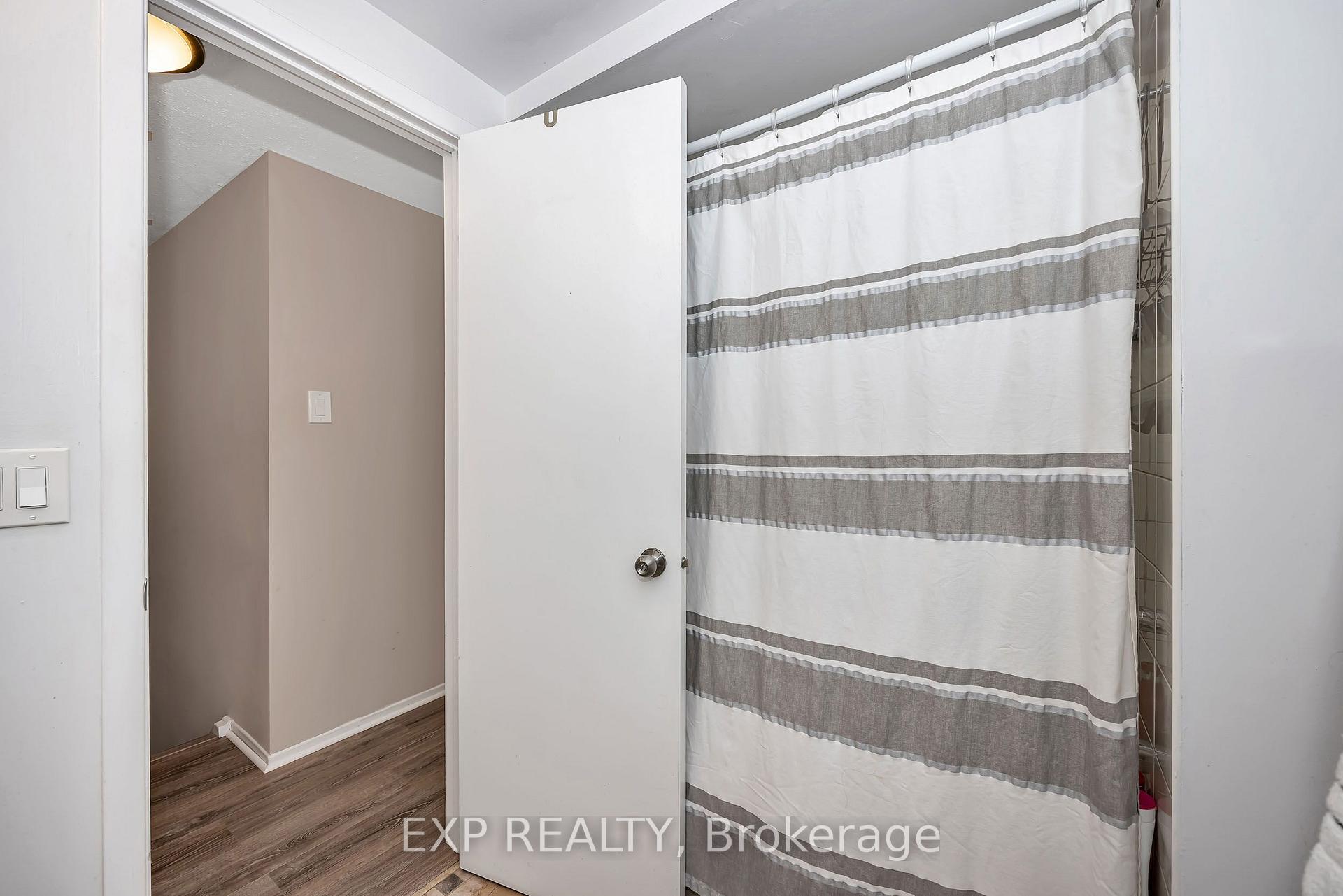 Photo 27 of 13 Shearer Crescent, Ottawa, Kanata - Katimavik — HOMEH