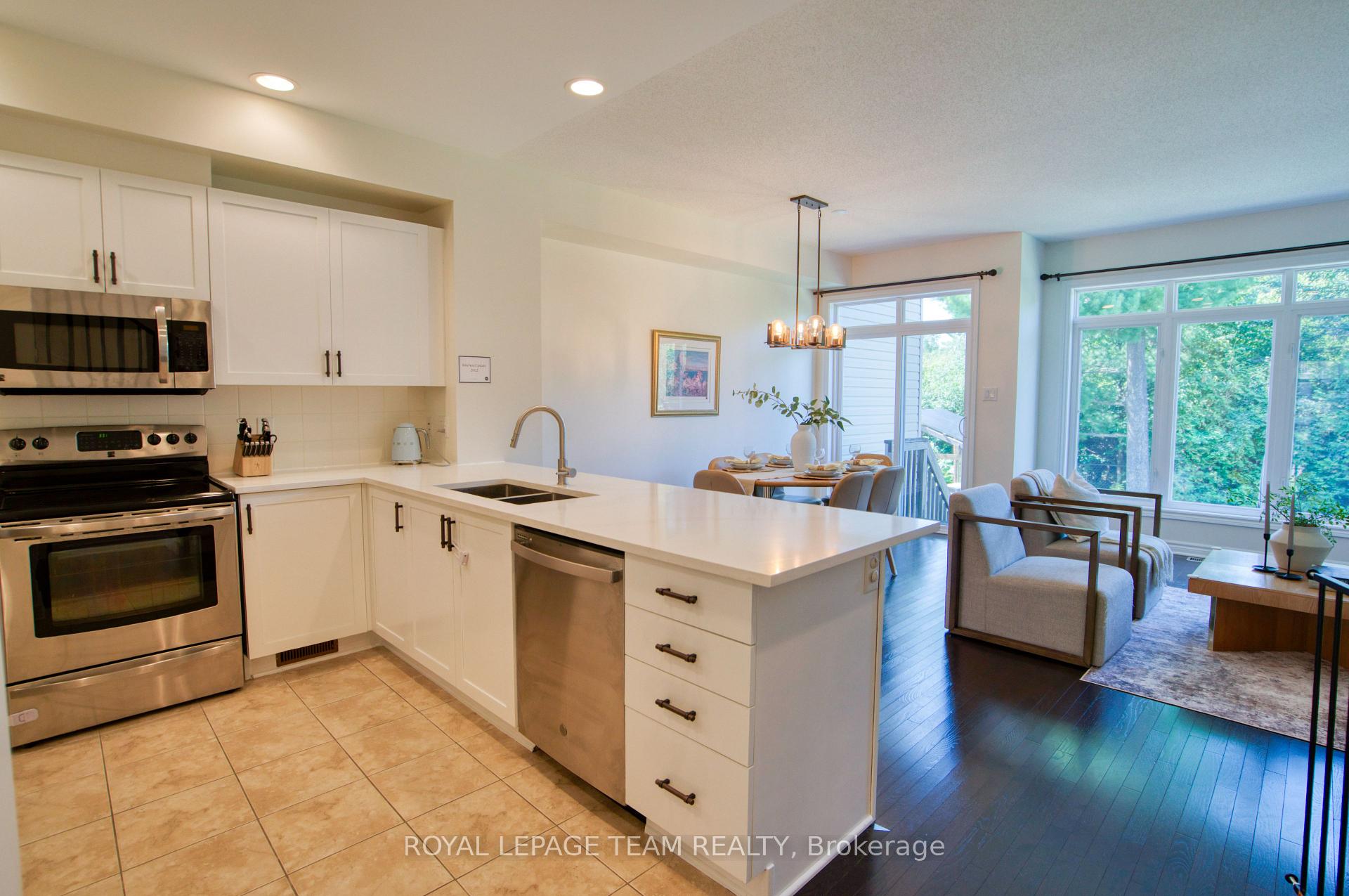 Photo 8 of 485 Foxhall Way, Ottawa, Kanata - Bridlewood — HOMEH