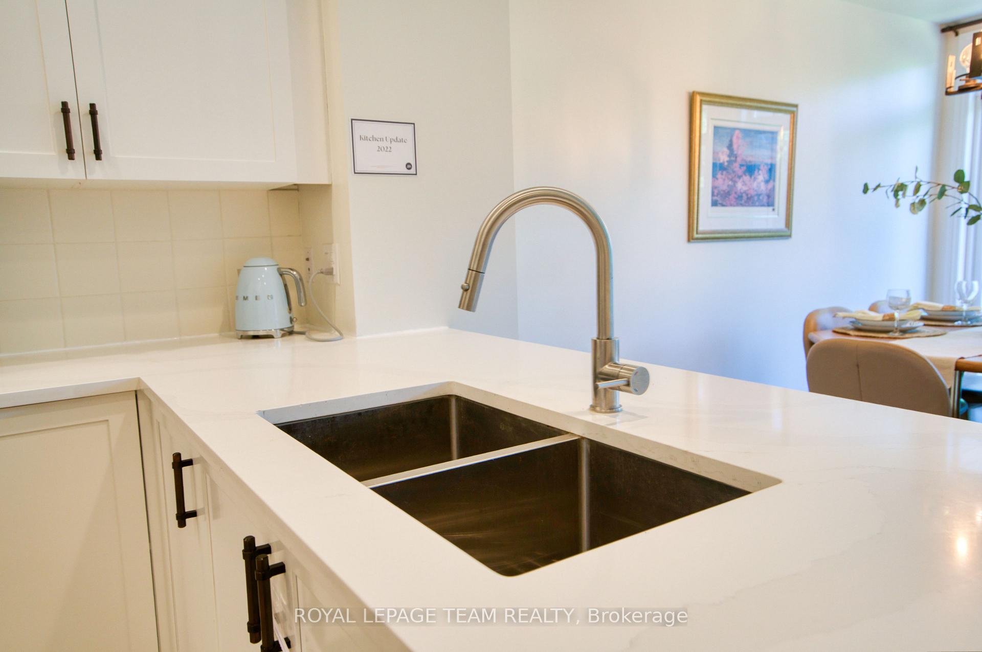 Photo 10 of 485 Foxhall Way, Ottawa, Kanata - Bridlewood — HOMEH