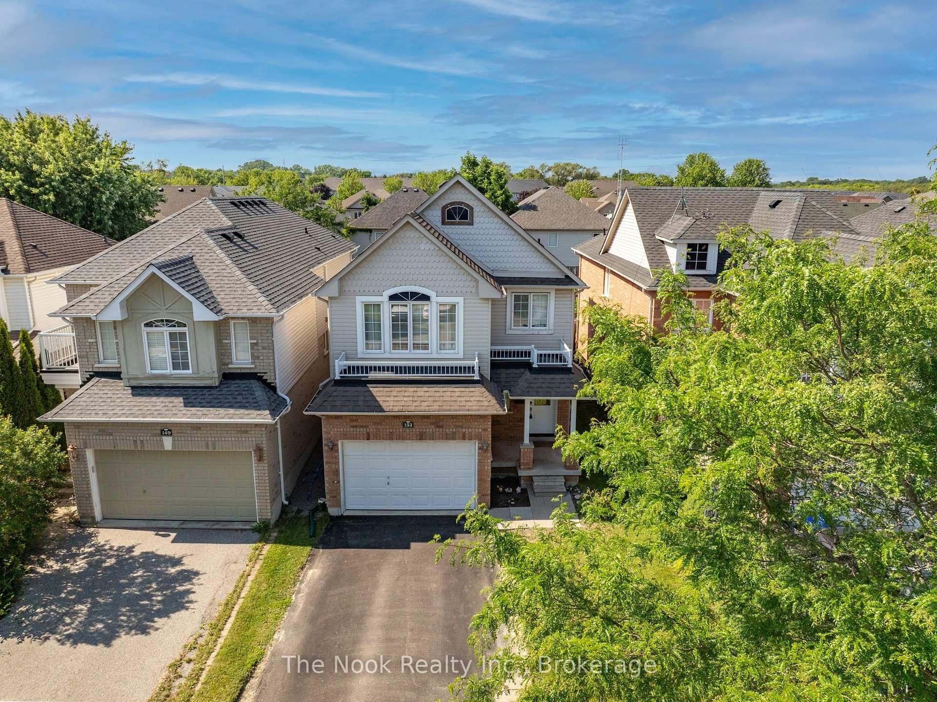 Photo 2 of 153 Madden Place, Clarington, Bowmanville — HOMEH