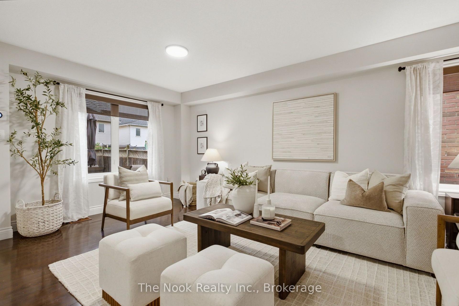 Photo 7 of 153 Madden Place, Clarington, Bowmanville — HOMEH