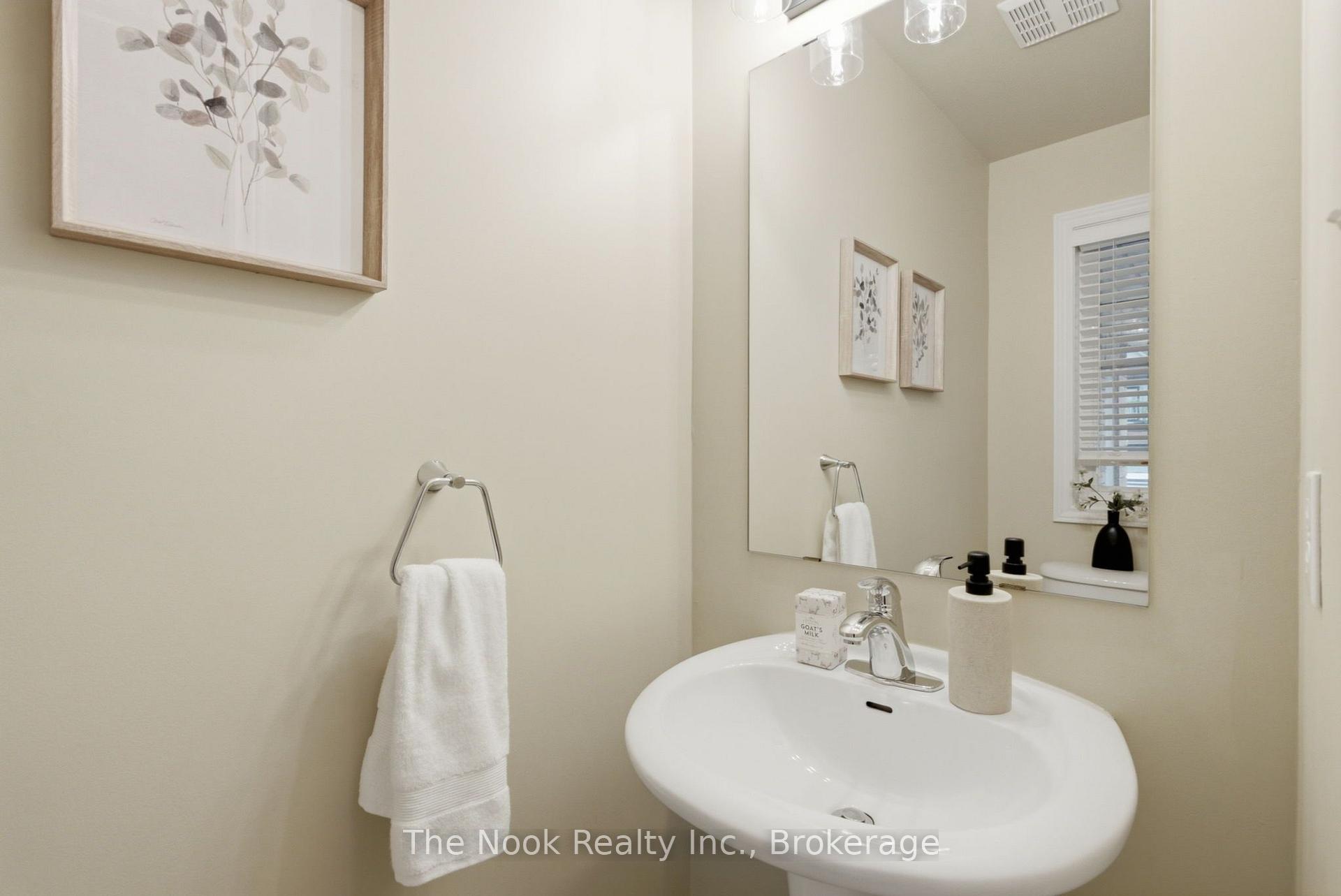 Photo 18 of 153 Madden Place, Clarington, Bowmanville — HOMEH
