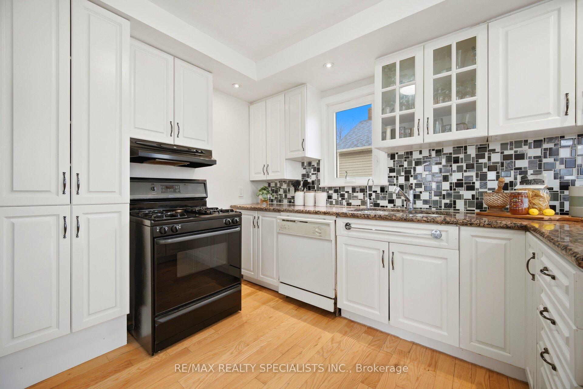 Photo 21 of 172 Celina Street, Oshawa, Central — HOMEH