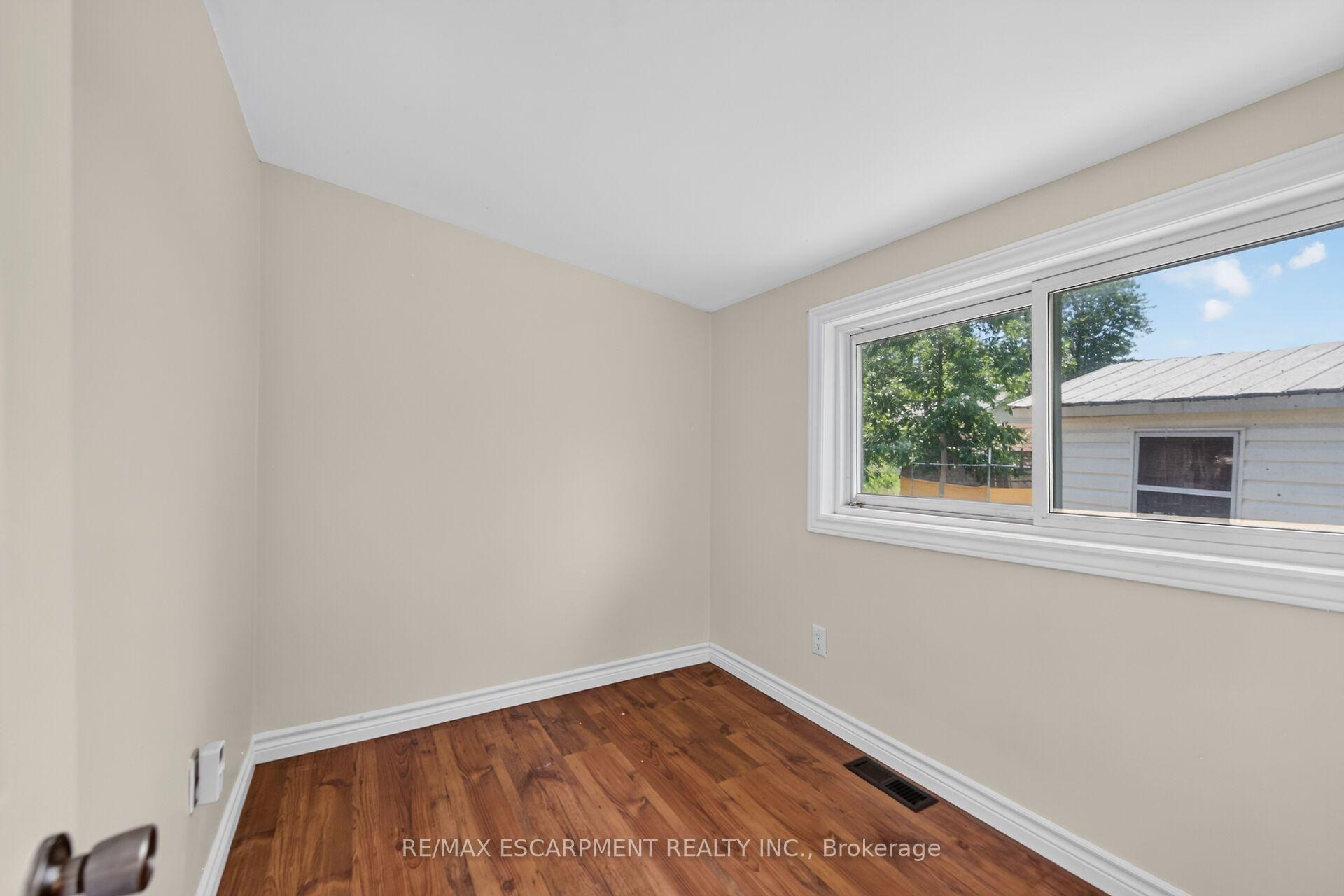 Photo 22 of 19 Barbara Drive, Haldimand — HOMEH