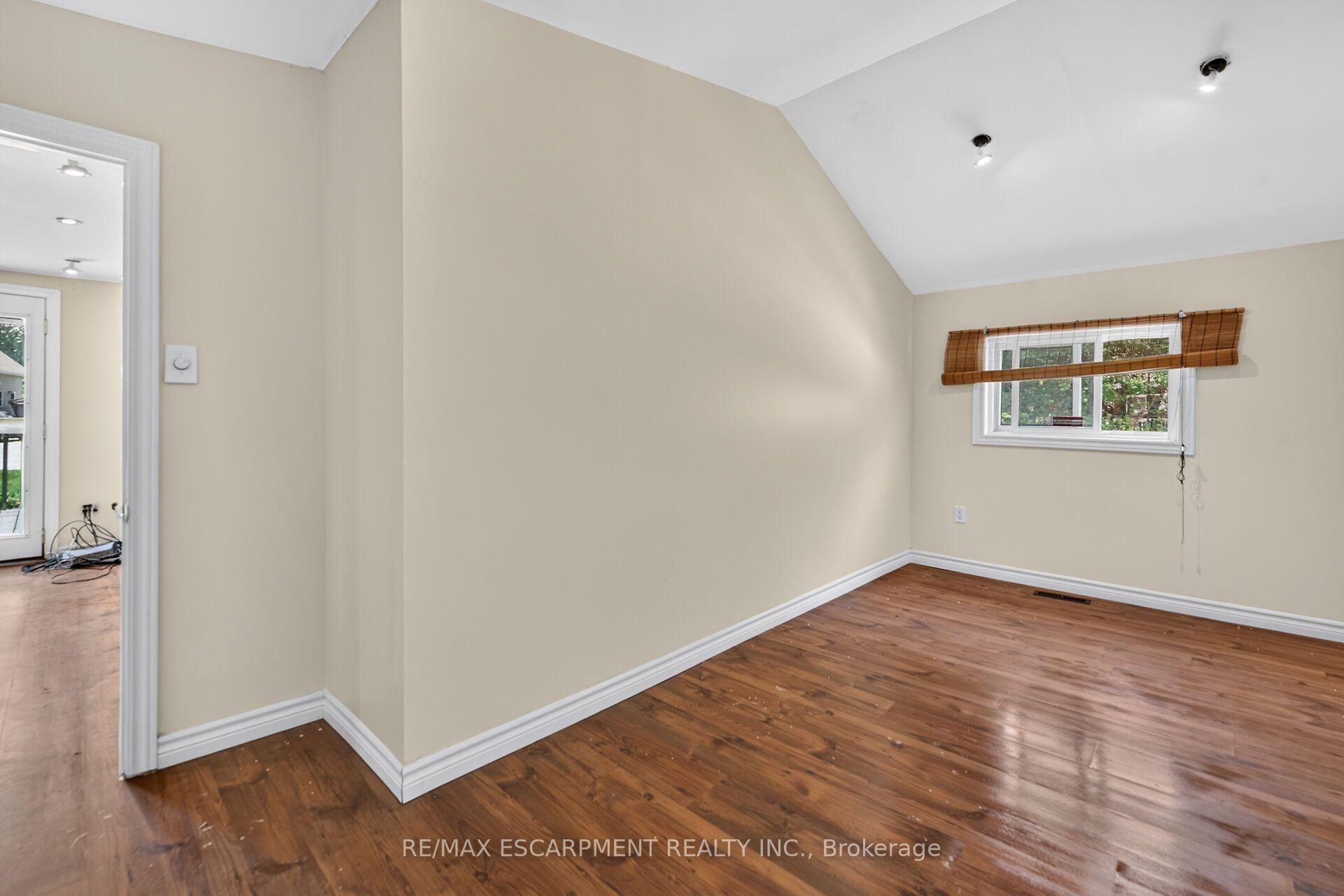 Photo 27 of 19 Barbara Drive, Haldimand — HOMEH