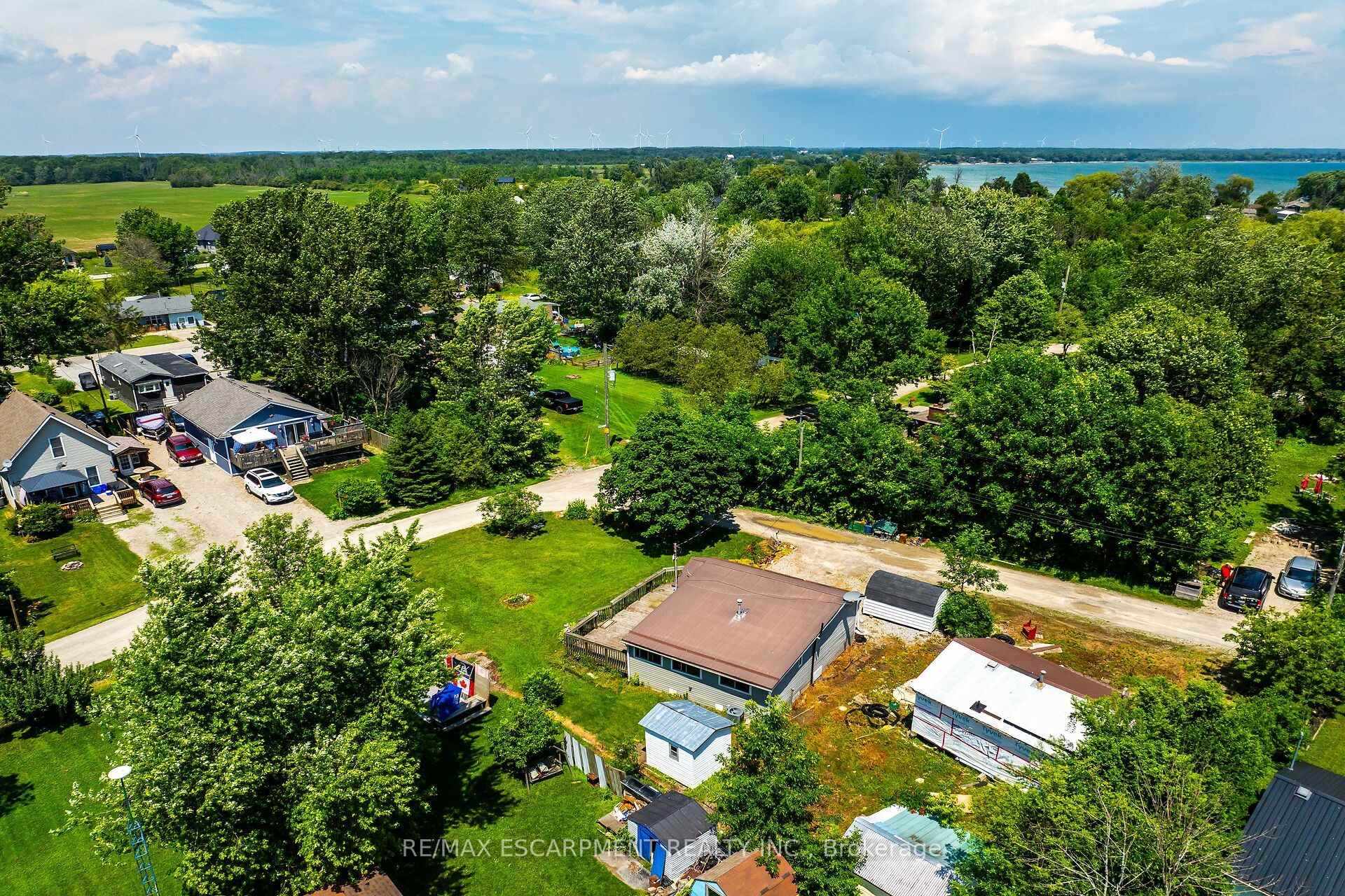 Photo 44 of 19 Barbara Drive, Haldimand — HOMEH