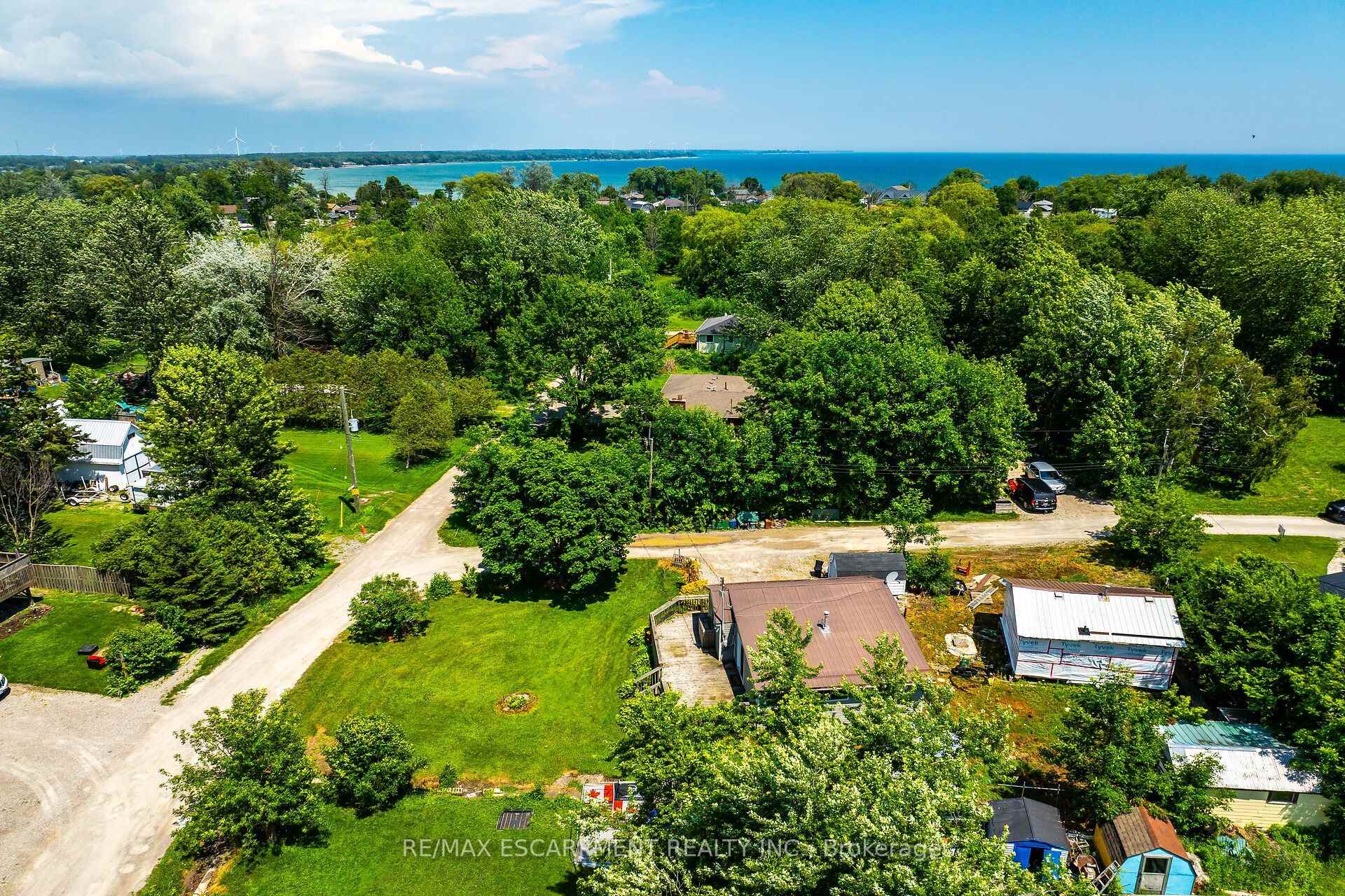 Photo 45 of 19 Barbara Drive, Haldimand — HOMEH