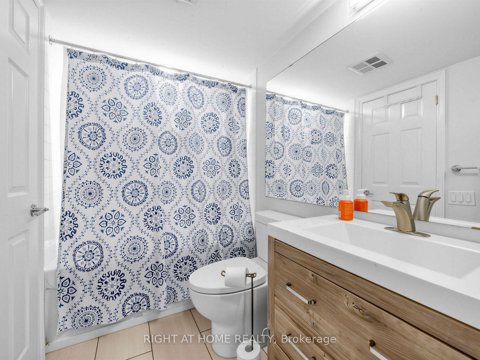 Photo 15 of Unit 61, 95 The Queensway, Toronto, High Park-Swansea — HOMEH