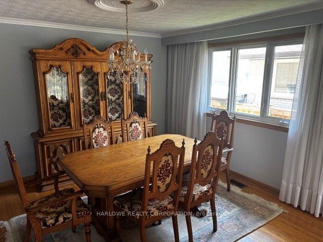 Photo 9 of 3297 Lonefeather Crescent, Mississauga, Applewood — HOMEH