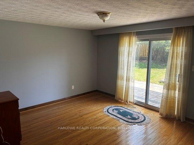 Photo 22 of 3297 Lonefeather Crescent, Mississauga, Applewood — HOMEH