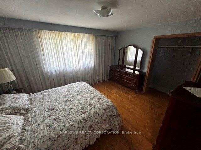 Photo 24 of 3297 Lonefeather Crescent, Mississauga, Applewood — HOMEH