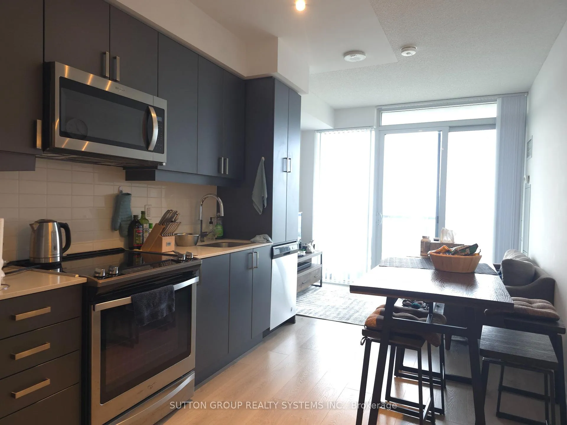 Photo 2 of Unit 2418, 7895 Jane Street, Vaughan, Concord — HOMEH