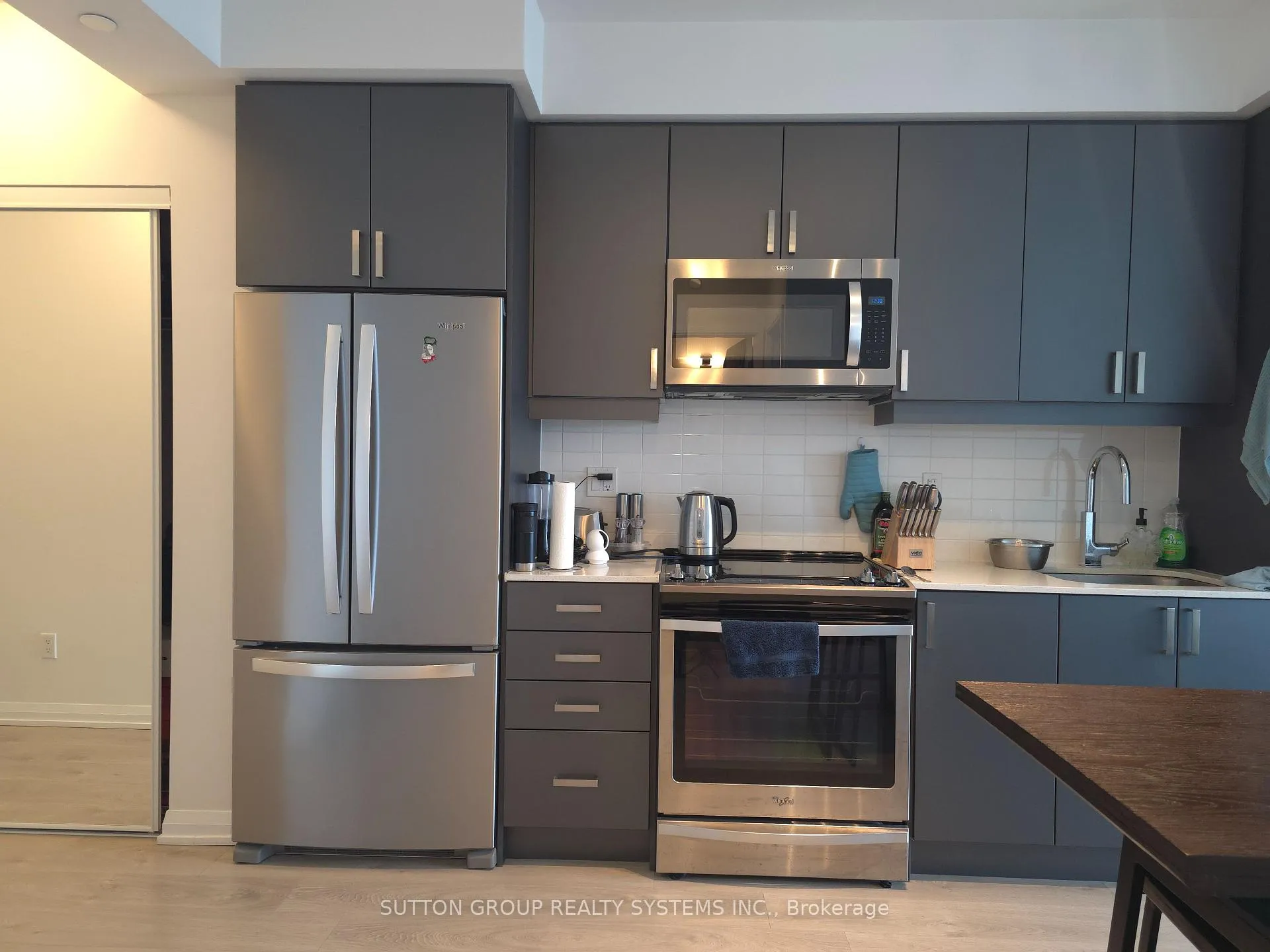 Photo 4 of Unit 2418, 7895 Jane Street, Vaughan, Concord — HOMEH