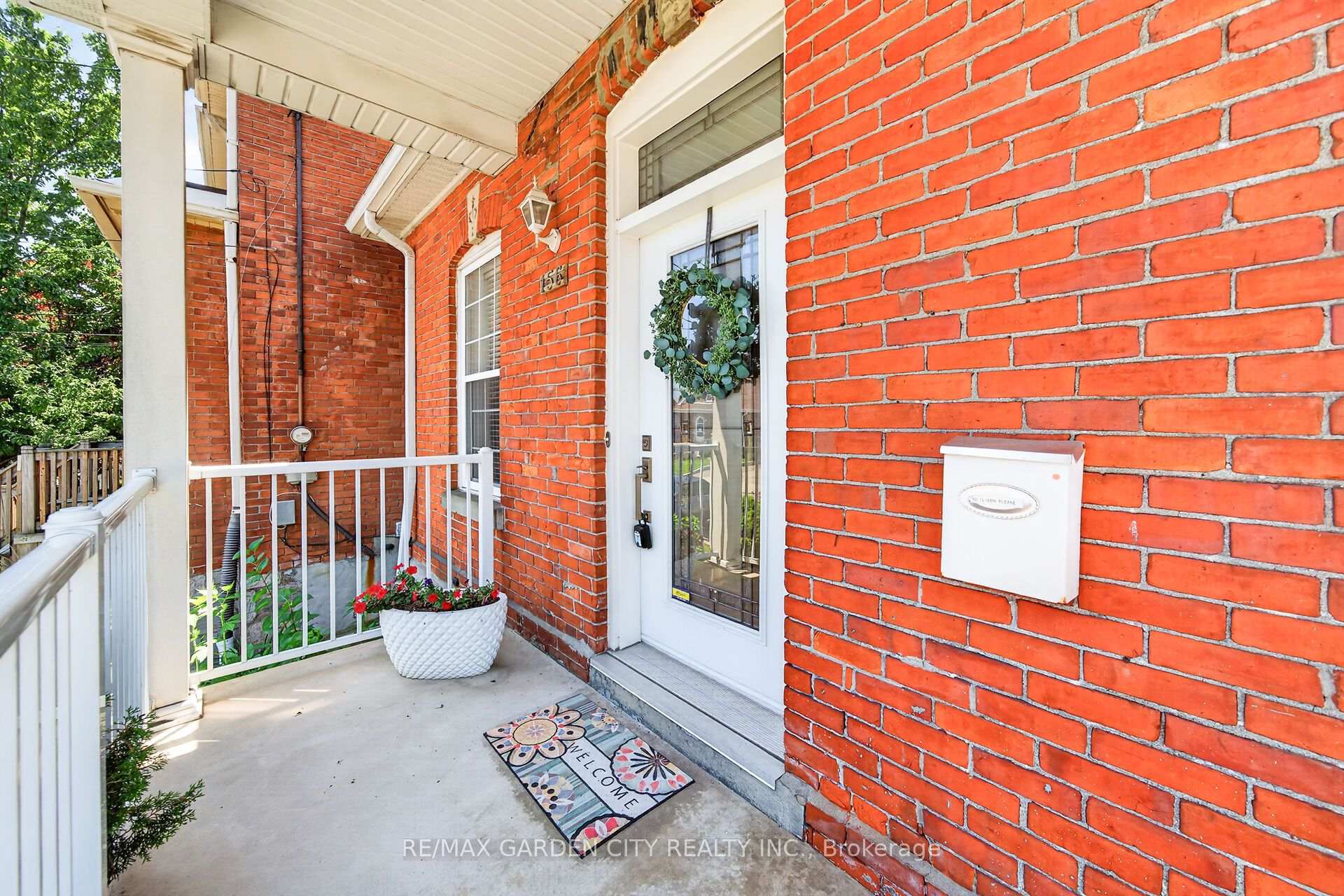 Photo 6 of 156 Simcoe Street E, Hamilton, North End — HOMEH