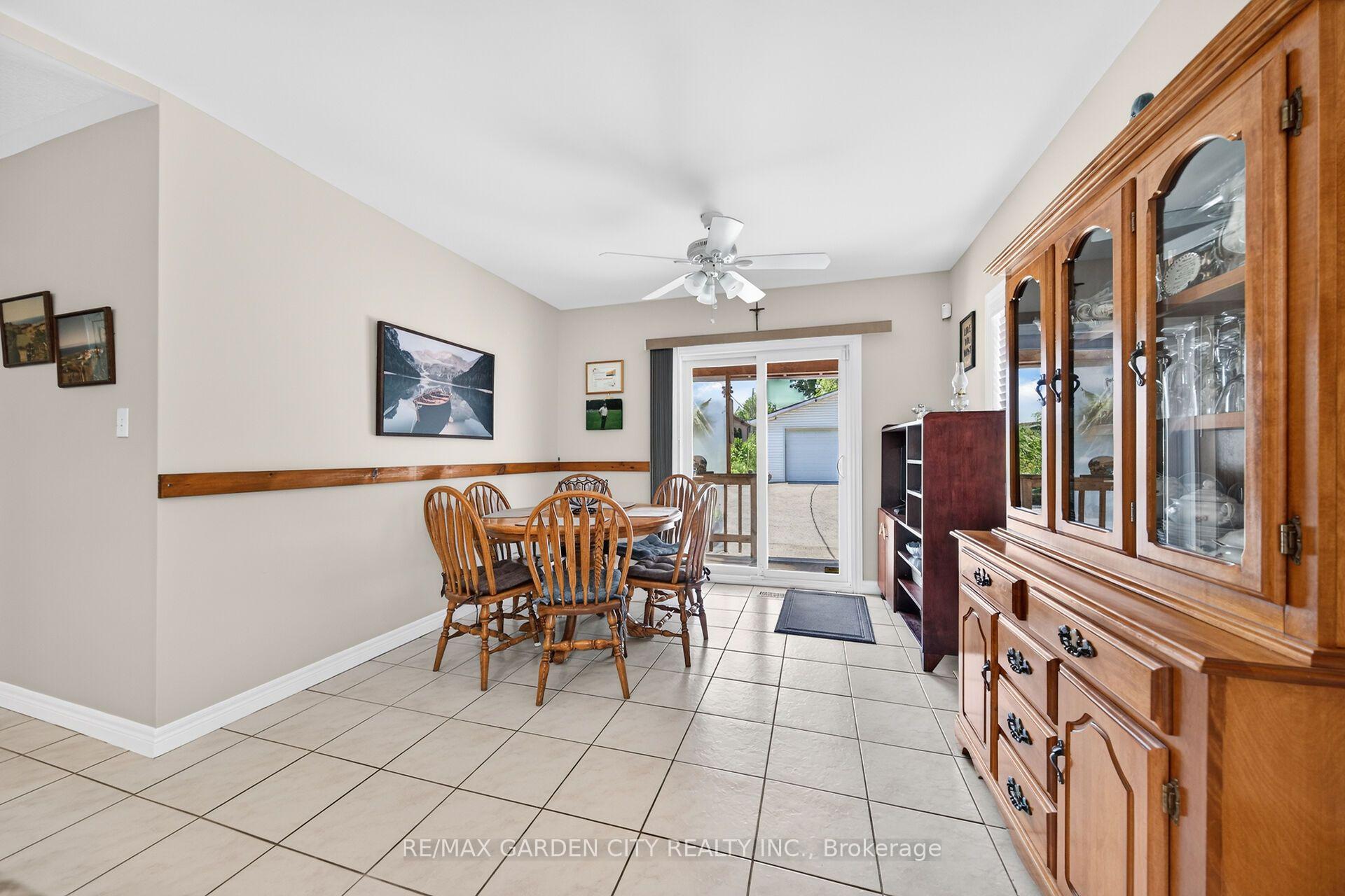 Photo 17 of 156 Simcoe Street E, Hamilton, North End — HOMEH