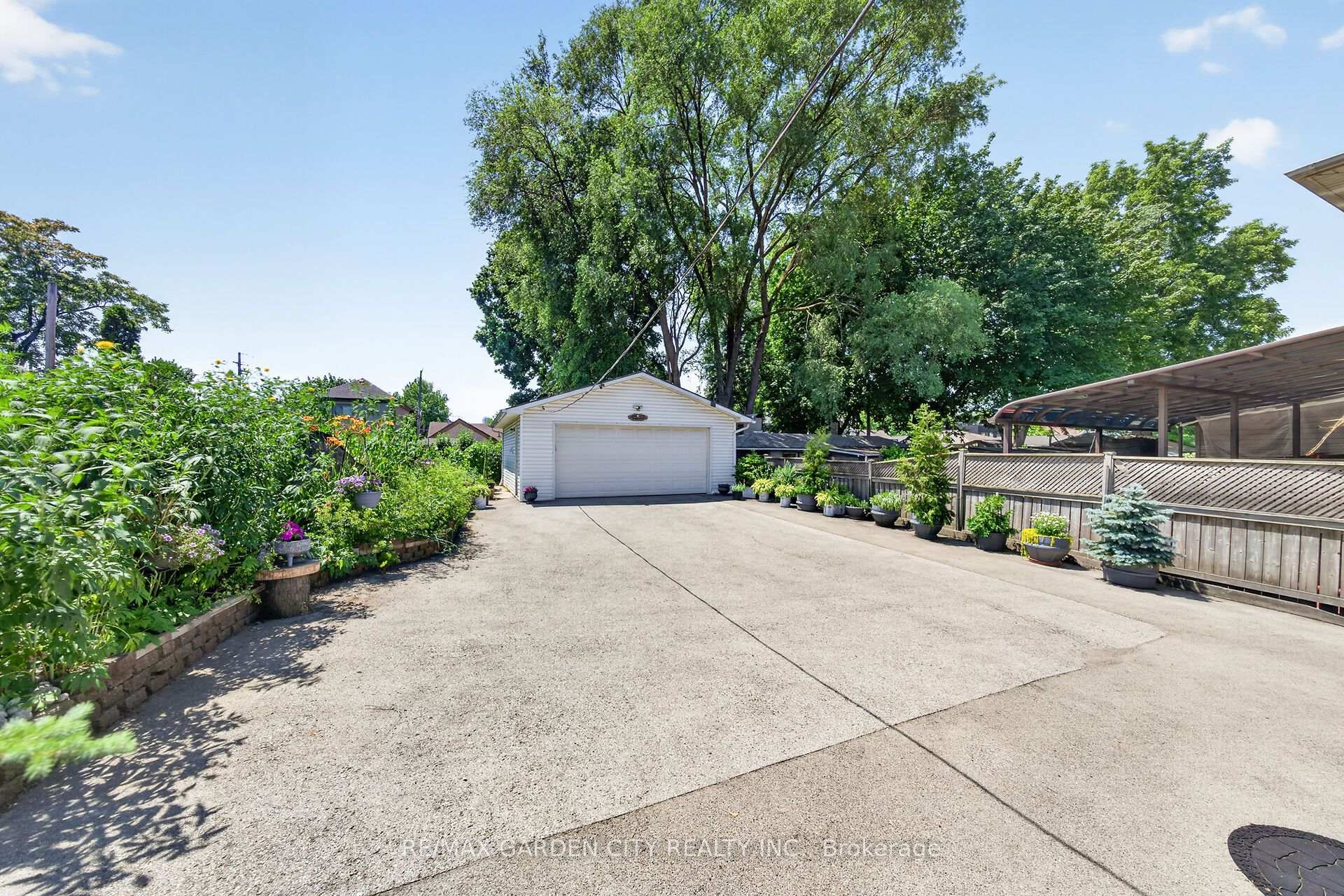 Photo 30 of 156 Simcoe Street E, Hamilton, North End — HOMEH