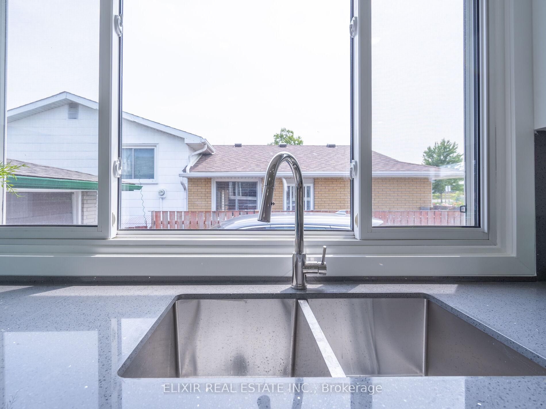 Photo 11 of 63 Champlain Avenue, Hamilton, Greenford — HOMEH